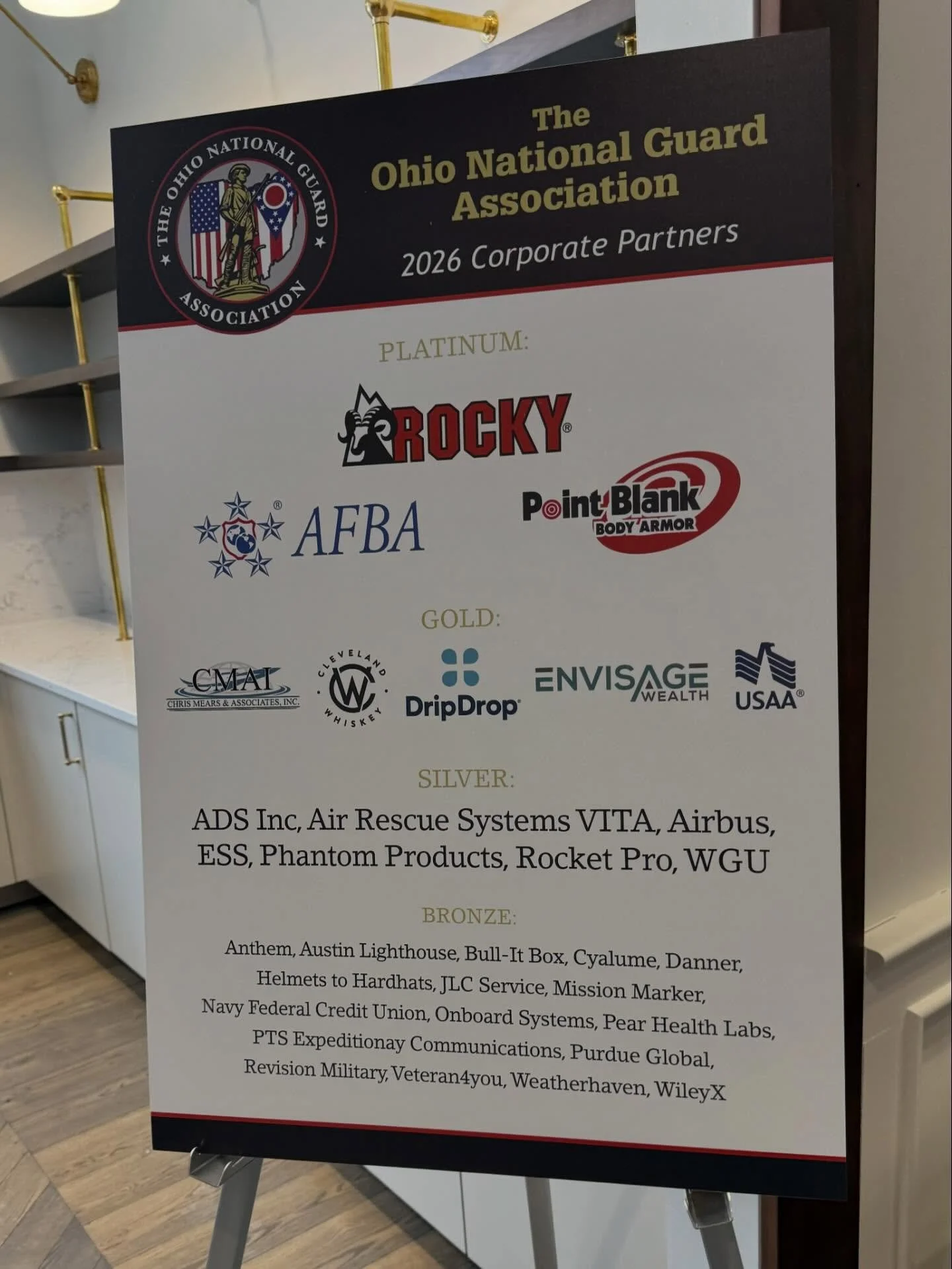 First corporate event of 2026&hellip;@bravely.created and I engraved flasks &amp; rock glasses for @envisagewealth. Lovely venue @theohioanhotel #corporateevent #liveeventartist #onsitecalligraphy #handengraved #liveengraving