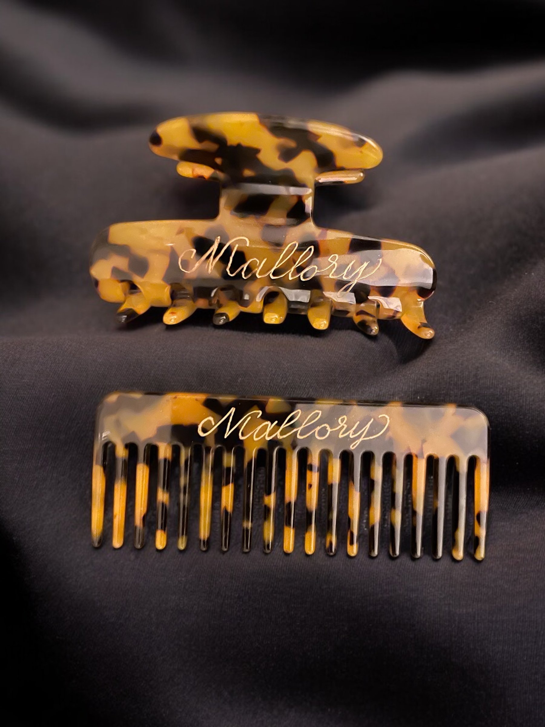 Engraved hair comb & claw clip
