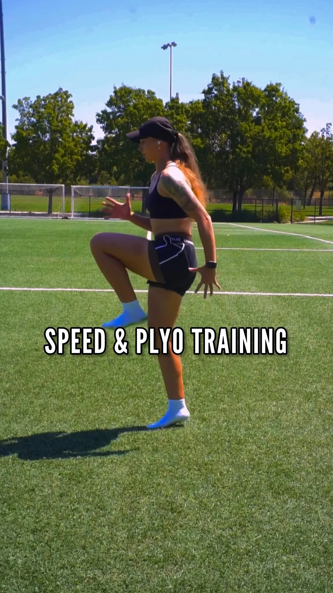 Want to get faster? 🚀 Speed & Plyometric Training 💥 Save this video & add it to your routine!
#flaglab #PlyometricTraining #FlagFootball #speed #girlsflagfootball
