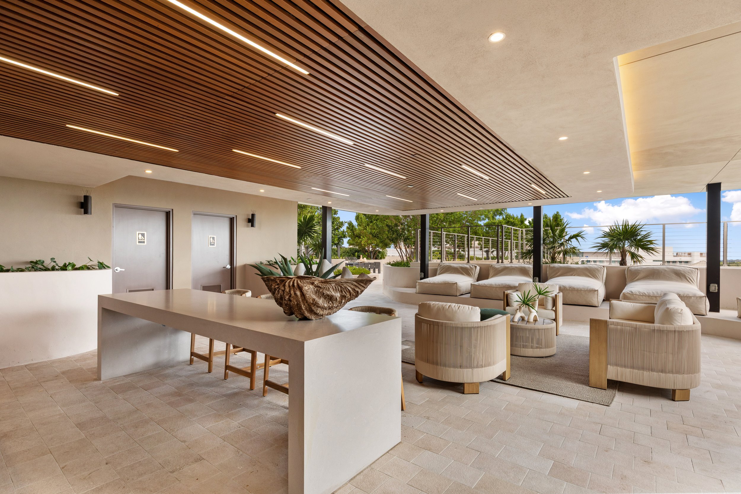 Why Aspen Buyers Are Evaluating Coconut Grove for Tax Residency, Family Life, and Daily Privacy