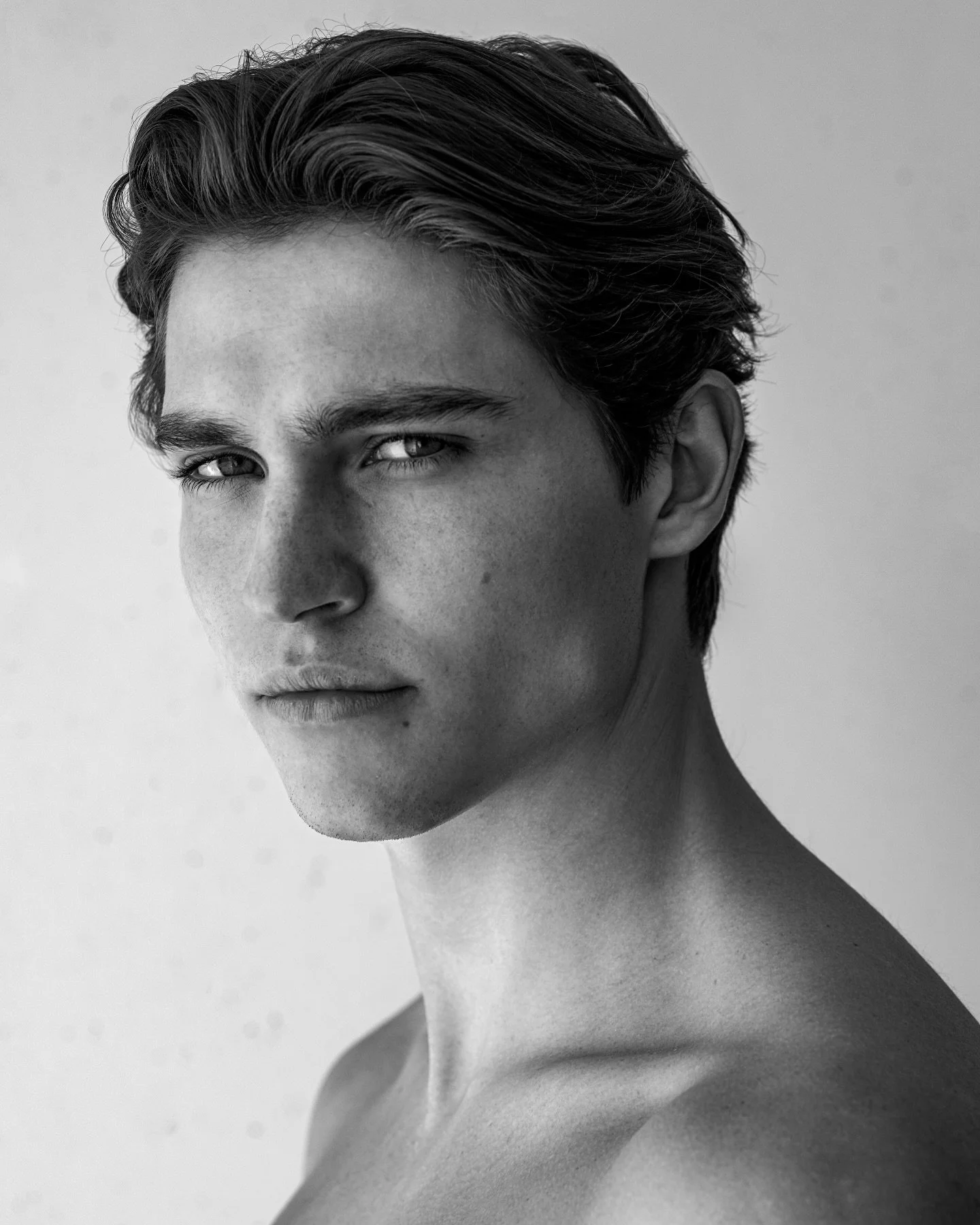 @john_kbt @mostwantedmodels_official 
@eskimomodels