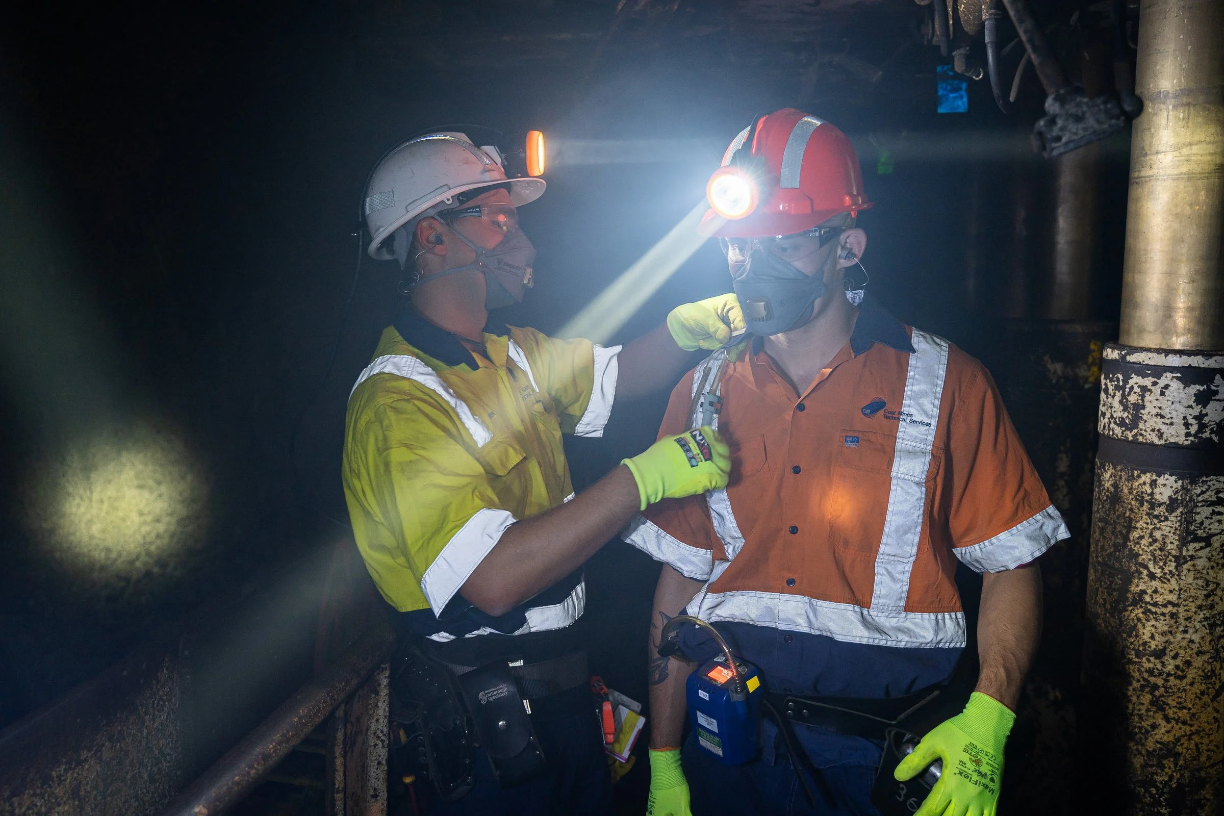 coal-services-underground-rescue-instructor-05.jpg
