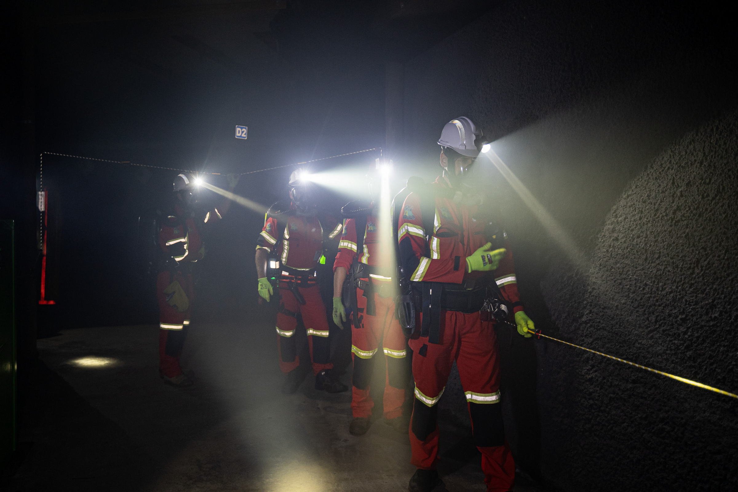 coal-services-underground-rescue-team-training-03.jpg