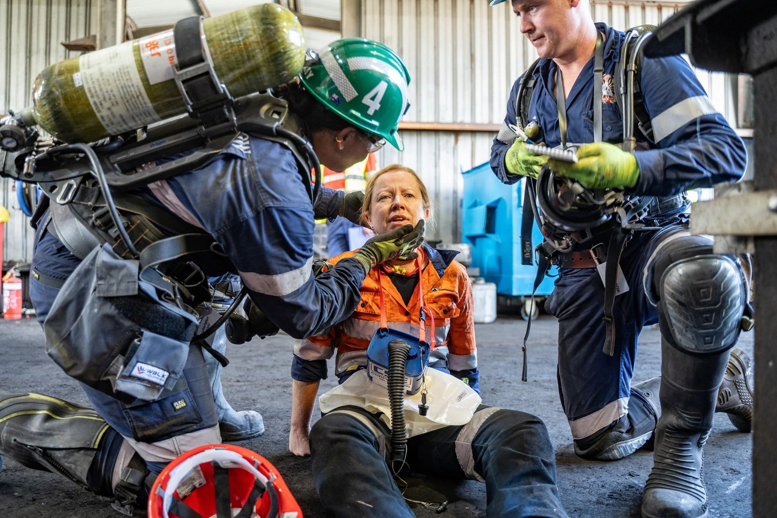 mines-rescue-competition-equipment-check-18.jpg