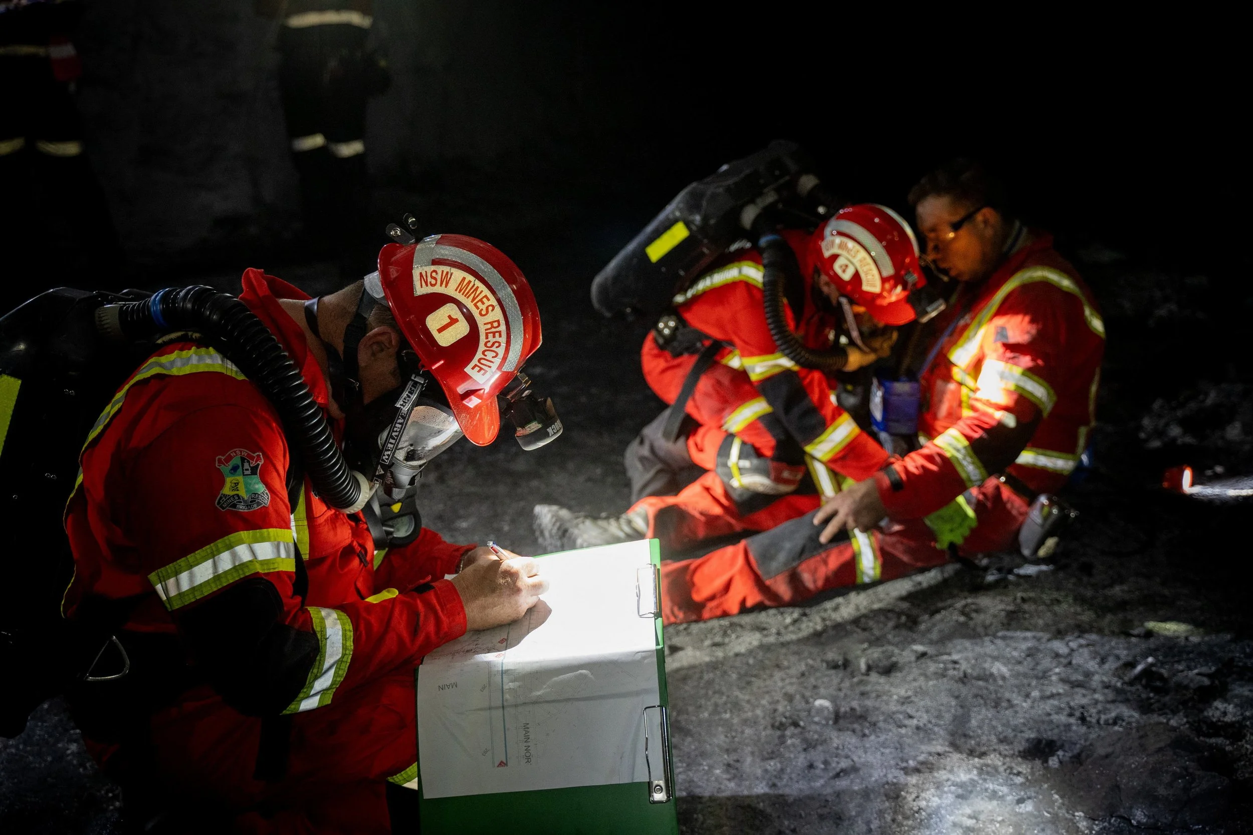mines-rescue-competition-procedure-assessment-16.jpg