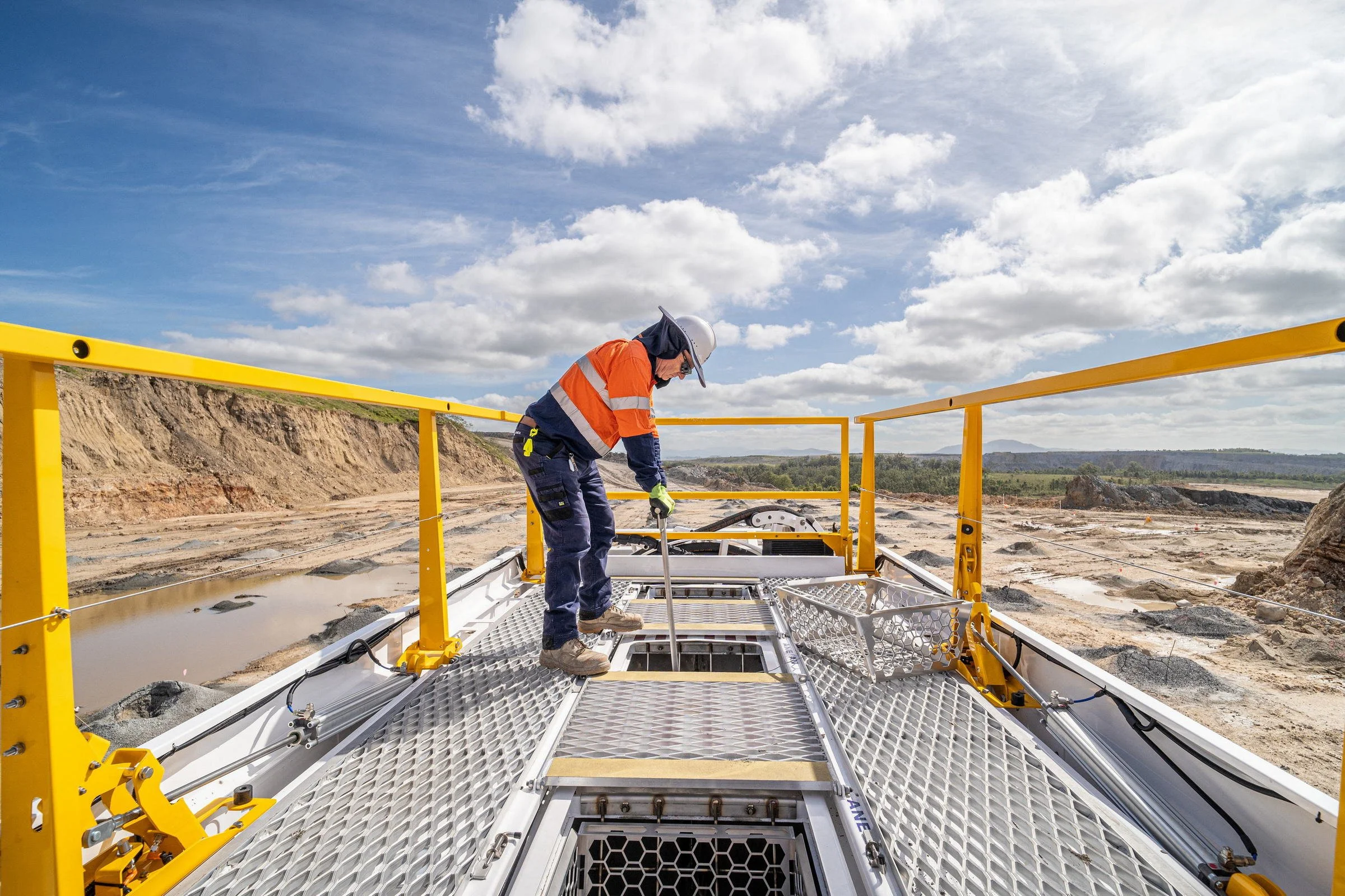 orica-operator-platform-mine-site-view-10.jpg