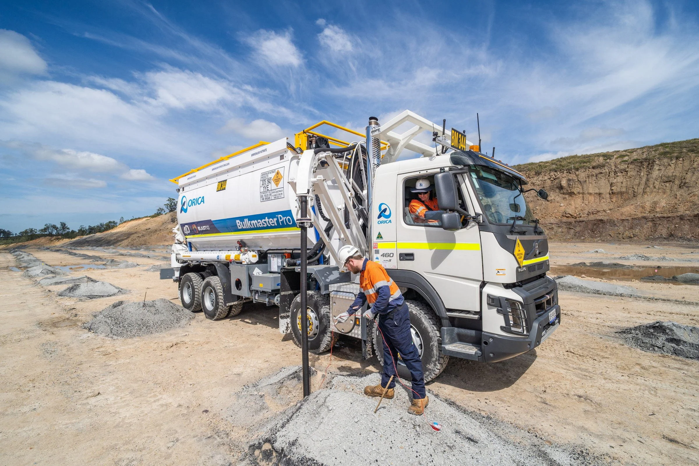 orica-rixs-creek-bulk-delivery-vehicle-team-13.jpg