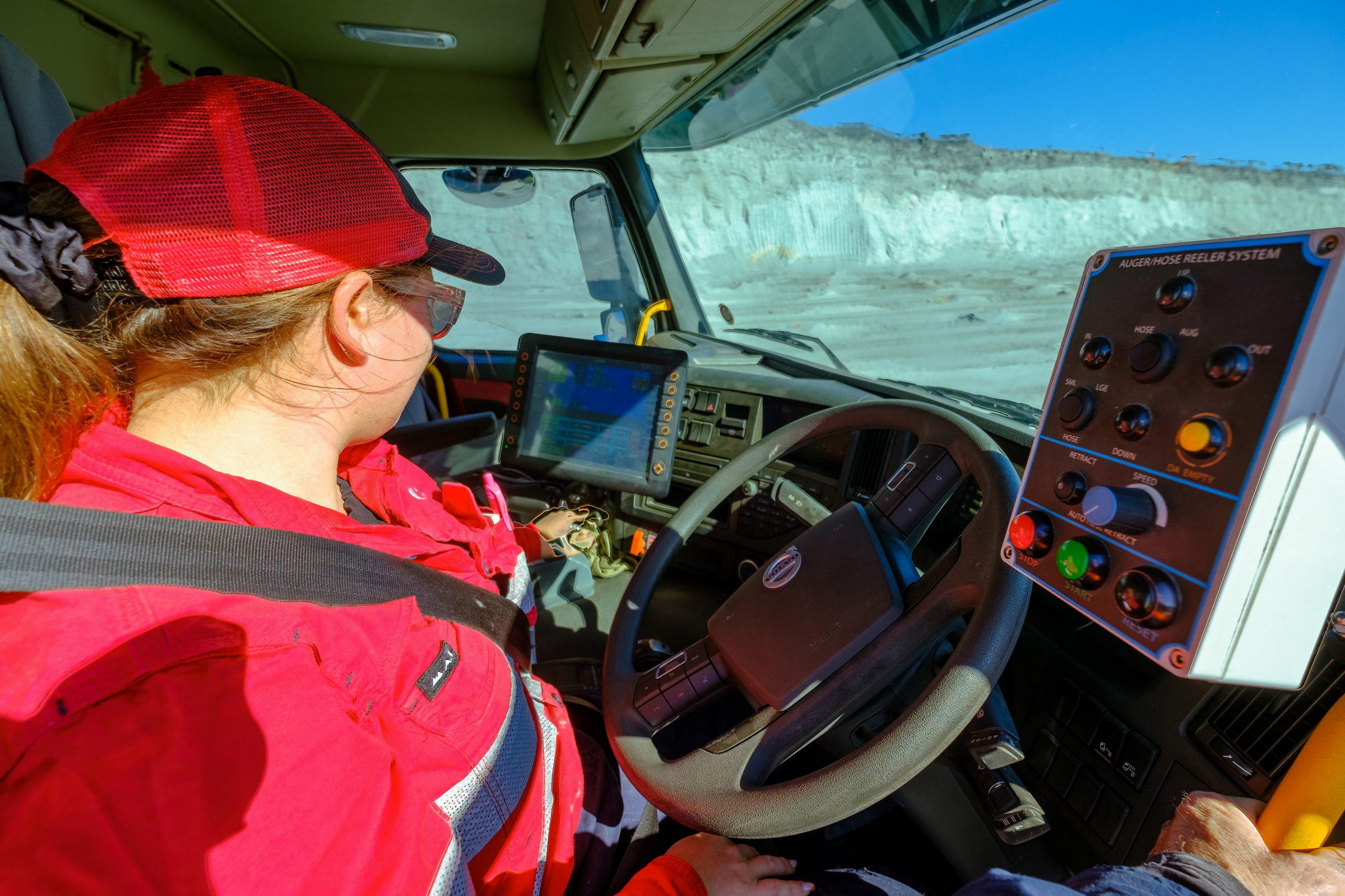 aeci-truck-cab-operations-19.jpg