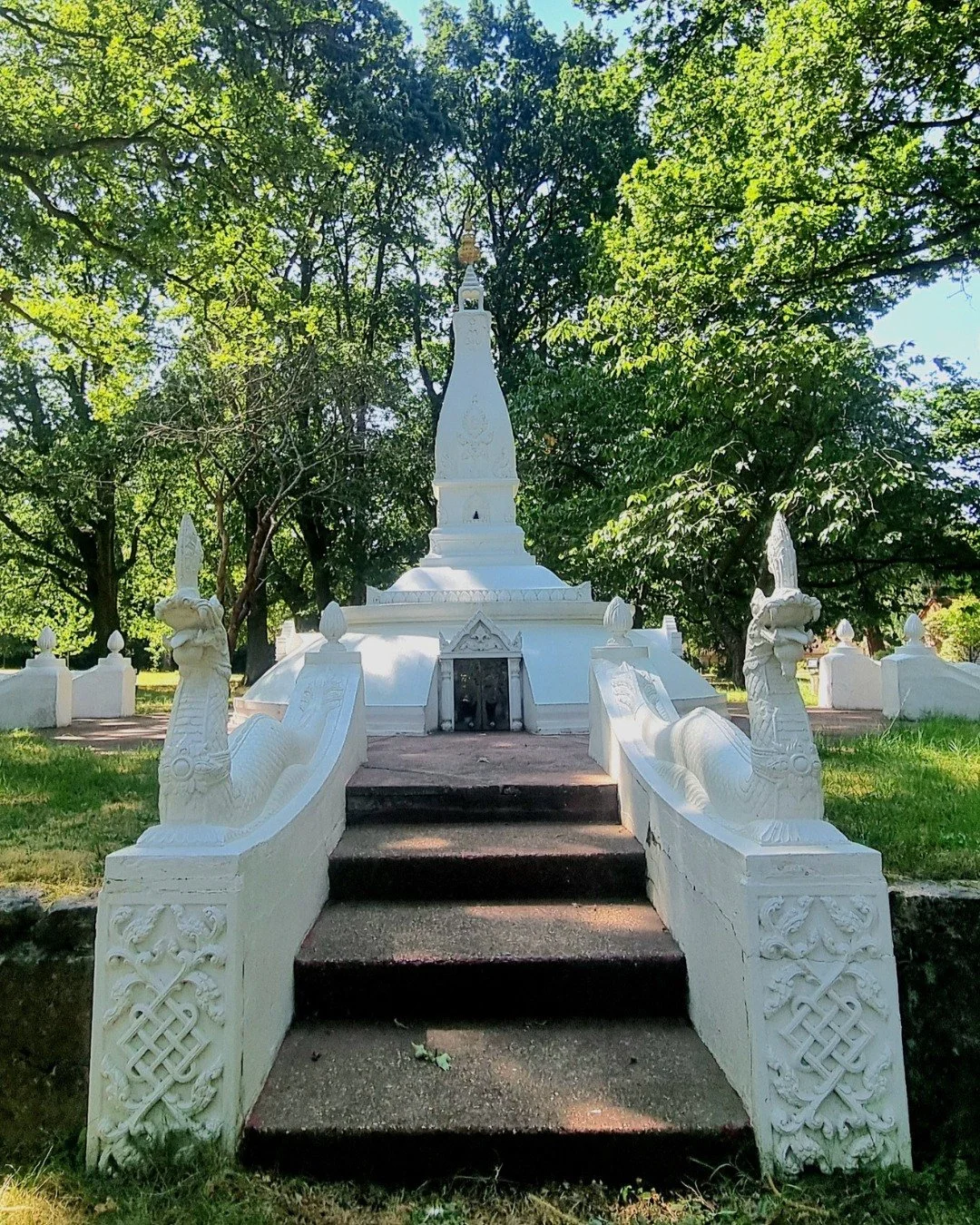Awareness teachings and their fruit (realisation), show up across most contemplative traditions, even when the language differs. In Theravada Buddhism, the first stage of awakening is called Stream Entry (Sotāpanna), as one literally enters a stream 