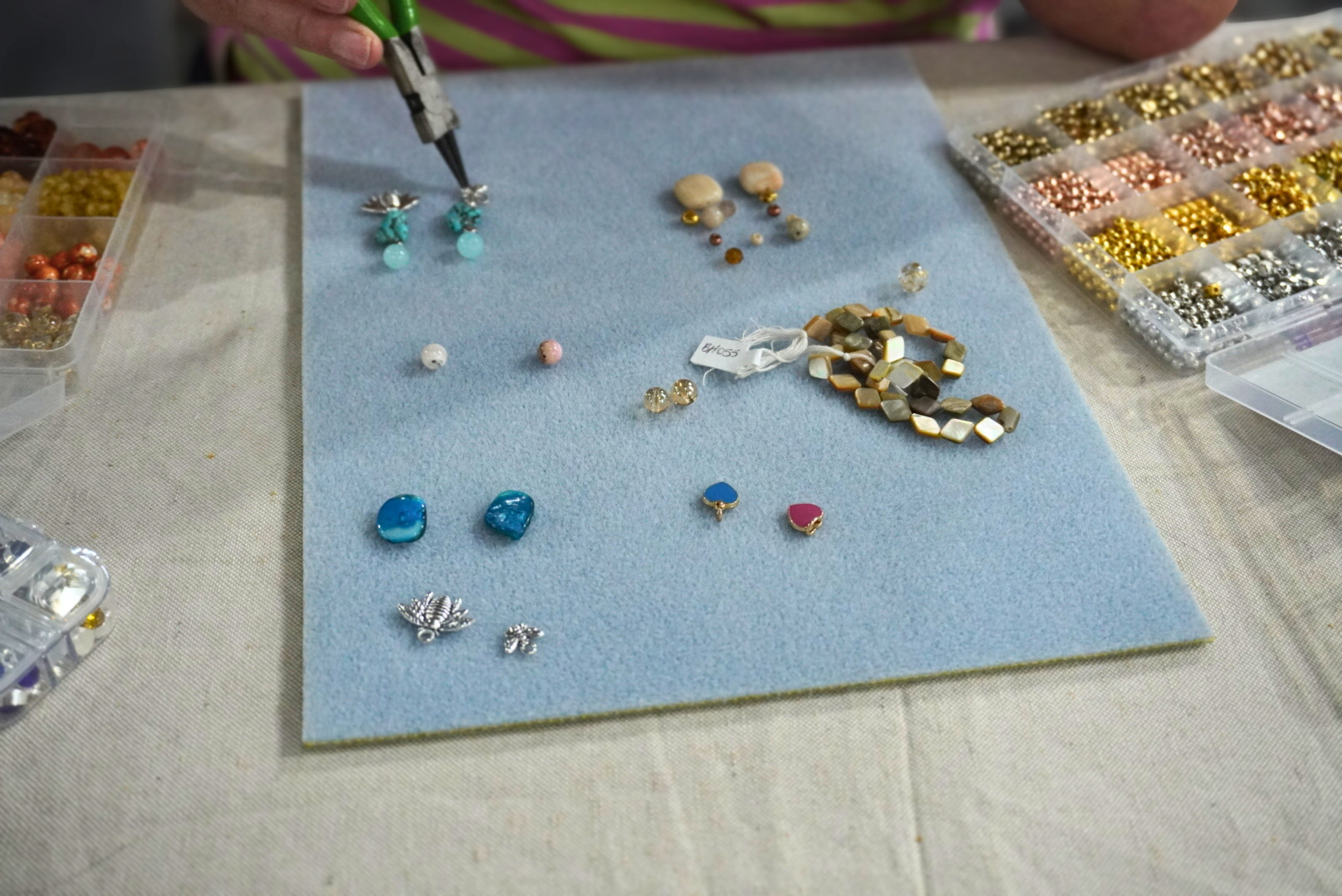 Earring 5 (1).png