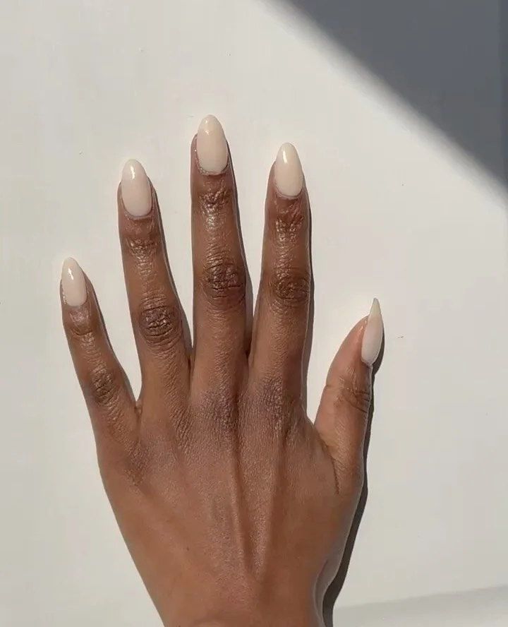 💅 Almond or Square?⁠
Classics never go out of style&hellip; but feeling like a little switch-up? Don&rsquo;t worry, we&rsquo;ve got you covered!⁠
⁠
#Sundaysknowle #Almondnails #squarenails #manicure