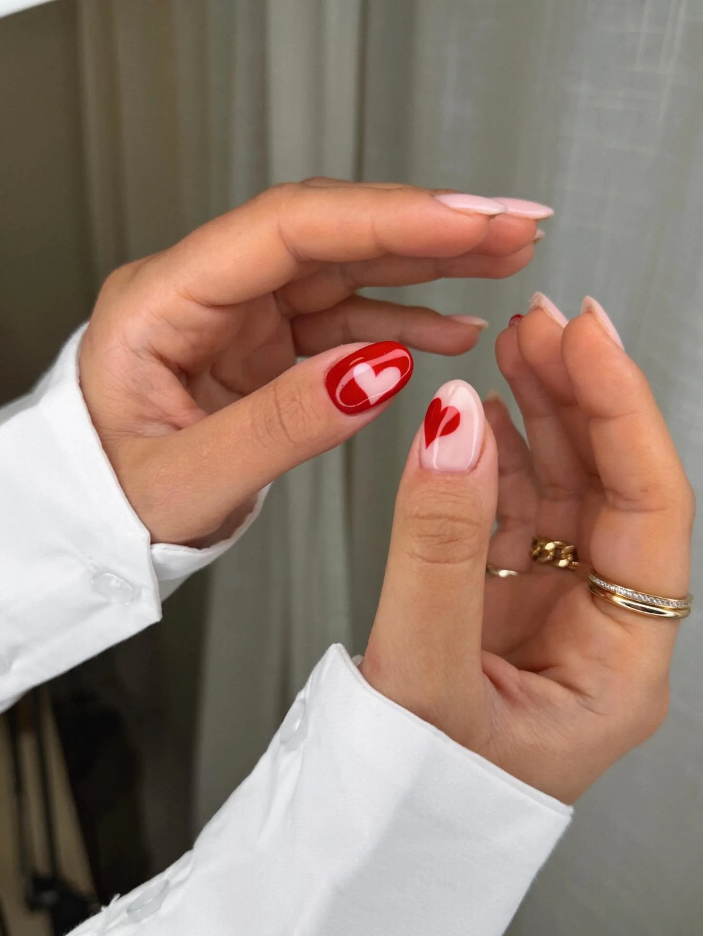 To the girls who hype you up, hold your hand, and send nail inspo at midnight 🤍⁠
This set&rsquo;s for you.⁠
⁠
Tag your nail date bestie 💅 ✨⁠
⁠
#ValentinesNails #Galentines #Knowle #SundaysSalons