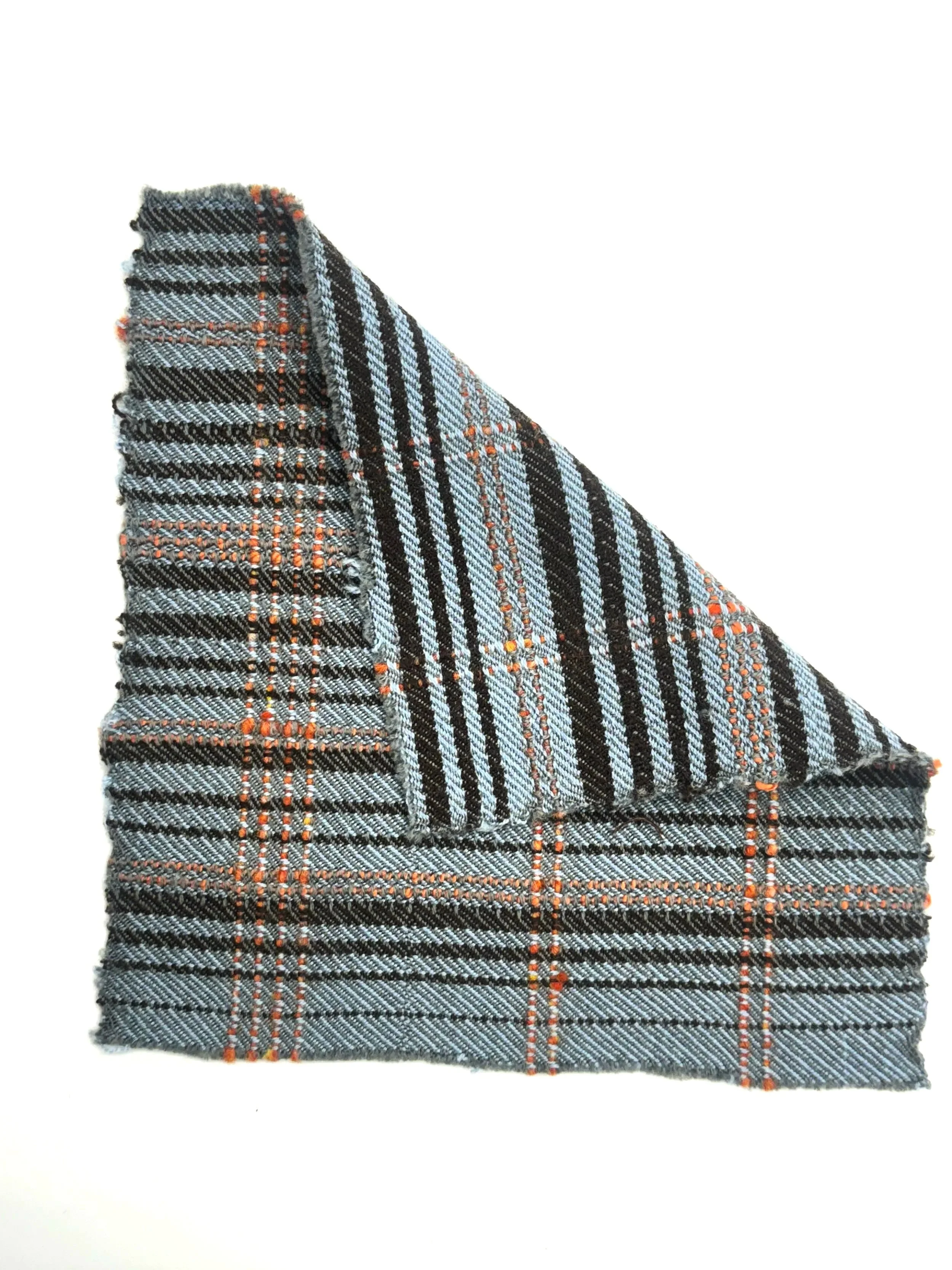 Dashing Tweeds x CSM |
Menswear Suiting Fabrics
Wool and Cotton on 8 shaft Table loom