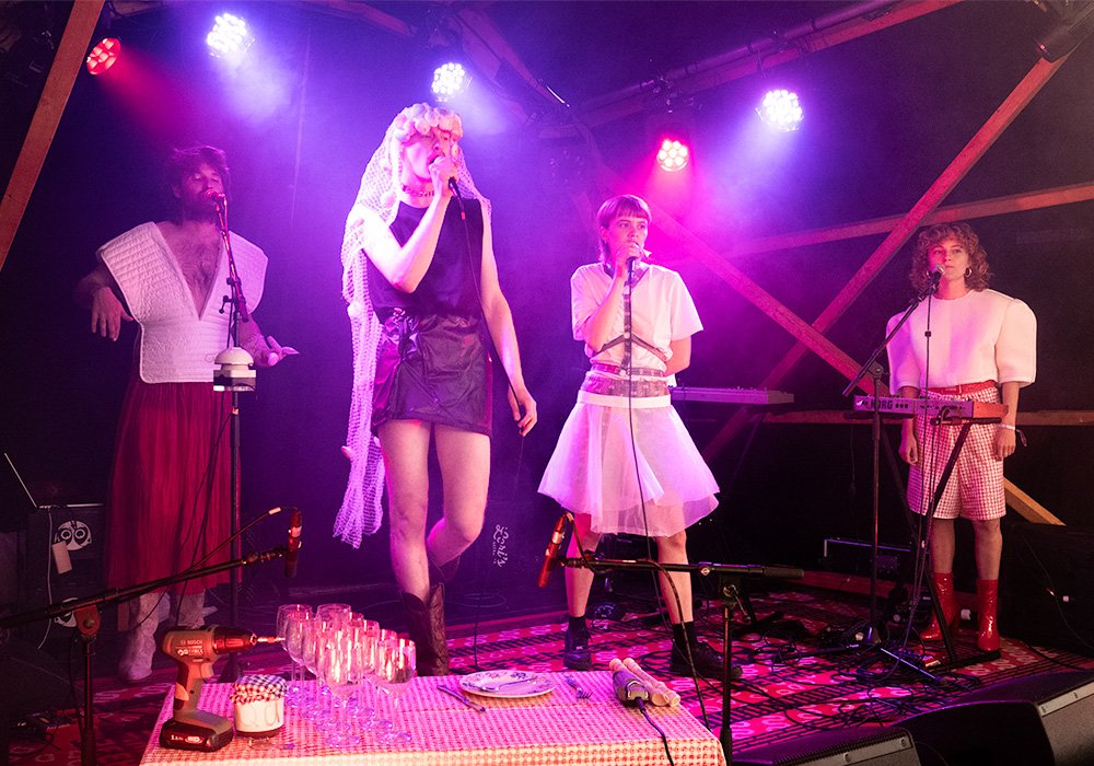 balli_lynn_dorfmatratze&friends_2023_5.jpg