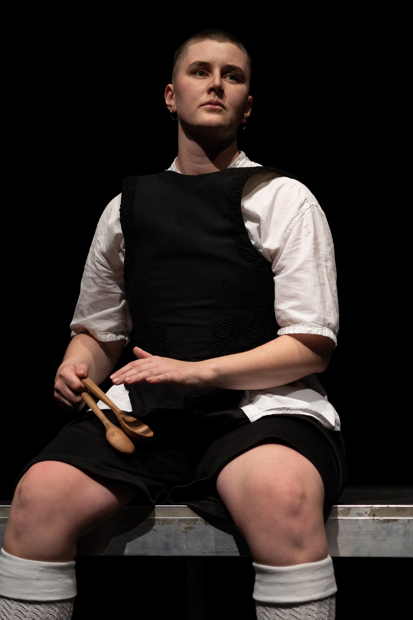 Lea Samira Bernath, spooning_©Anouk_Maupu_14_web.jpg