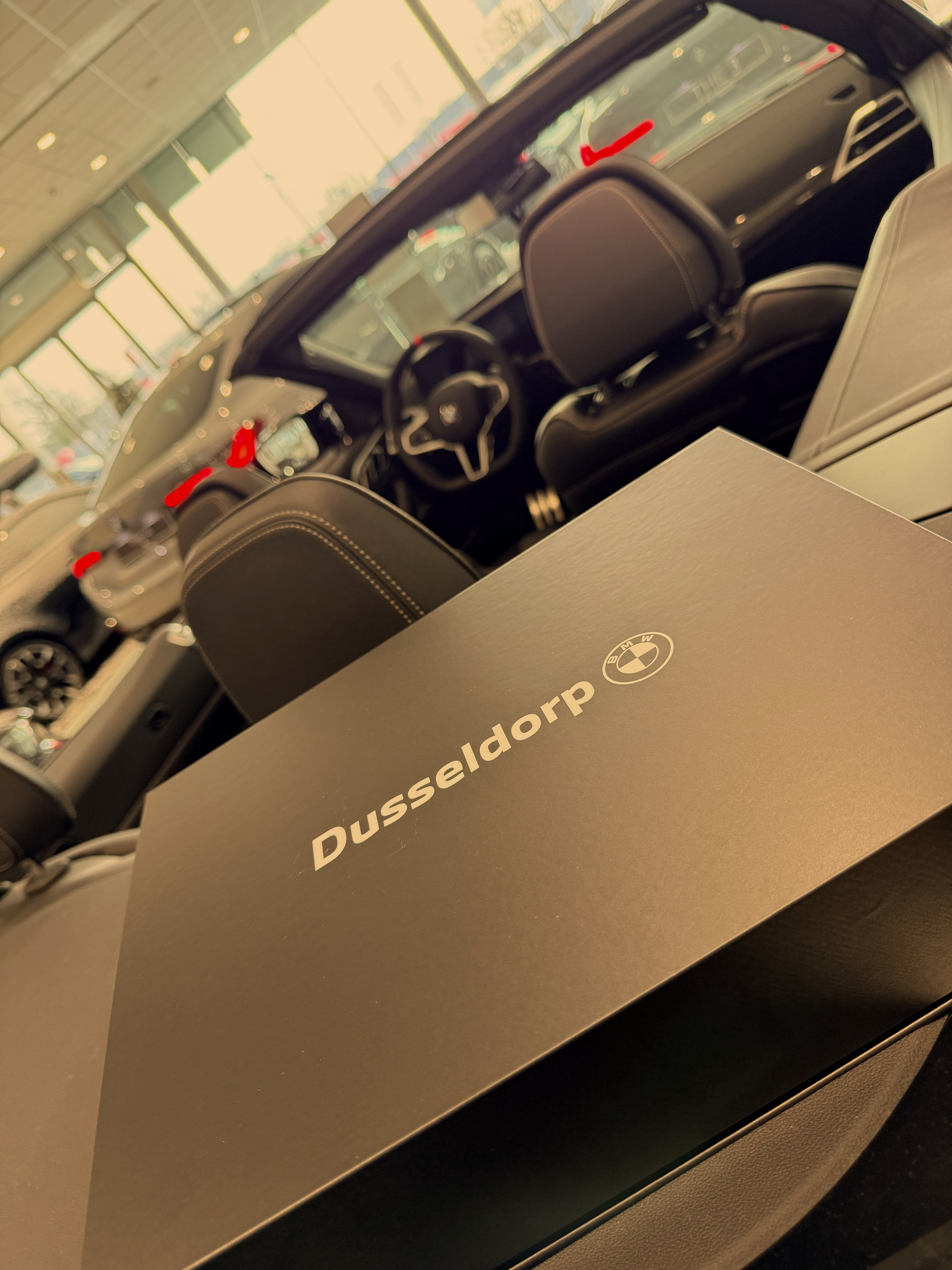 Dusseldorp BMW | maatwerk aflevergeschenk 
