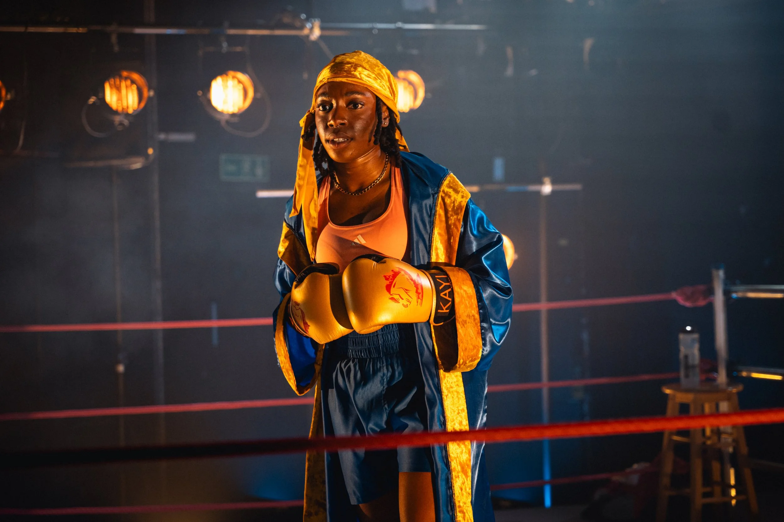 5 Bitch Boxer (c) Ross Kernahan, DMLK Video.jpg