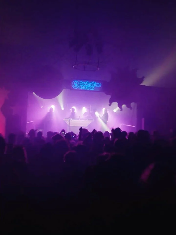 Last year we had local Somerset legends 376 see Goodentime out in spectacular, bouncy fashion, and we may even see them back this year with even more countryside antics. 👀🌾

But looking ahead, we want to know.....What do we all want to be dancing t