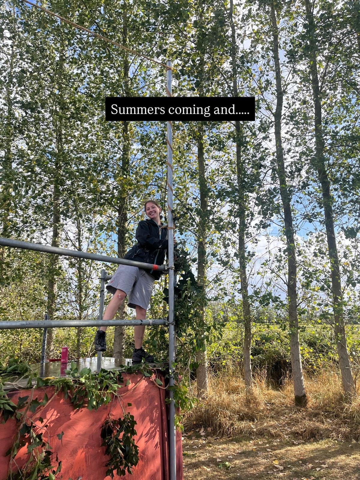 Someone grab the calippos, it&rsquo;s bleading sunny outside 🌞

Also big news this weekend 💥🪩