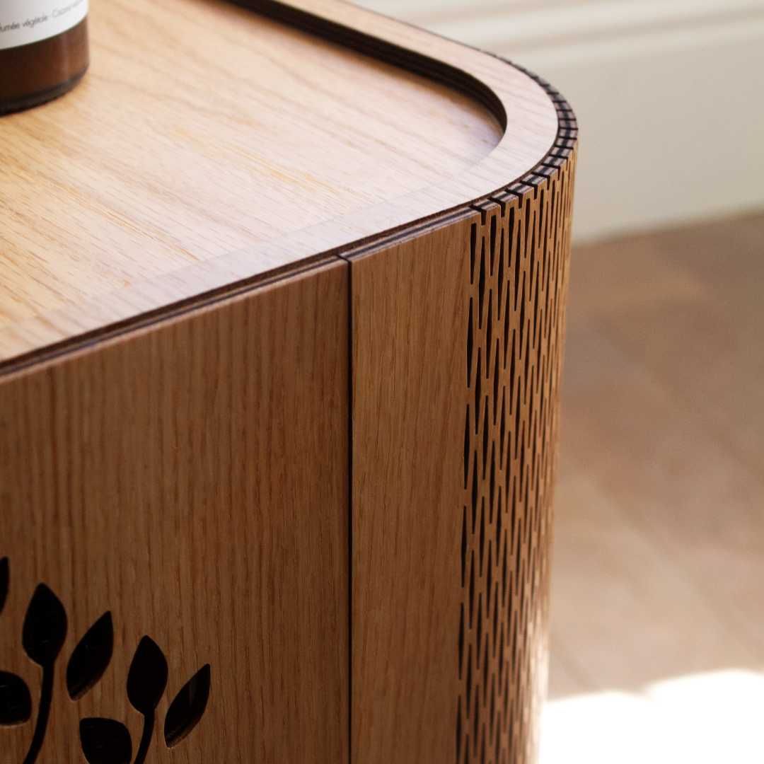 Oak Aura Corner Detail Close Up.png
