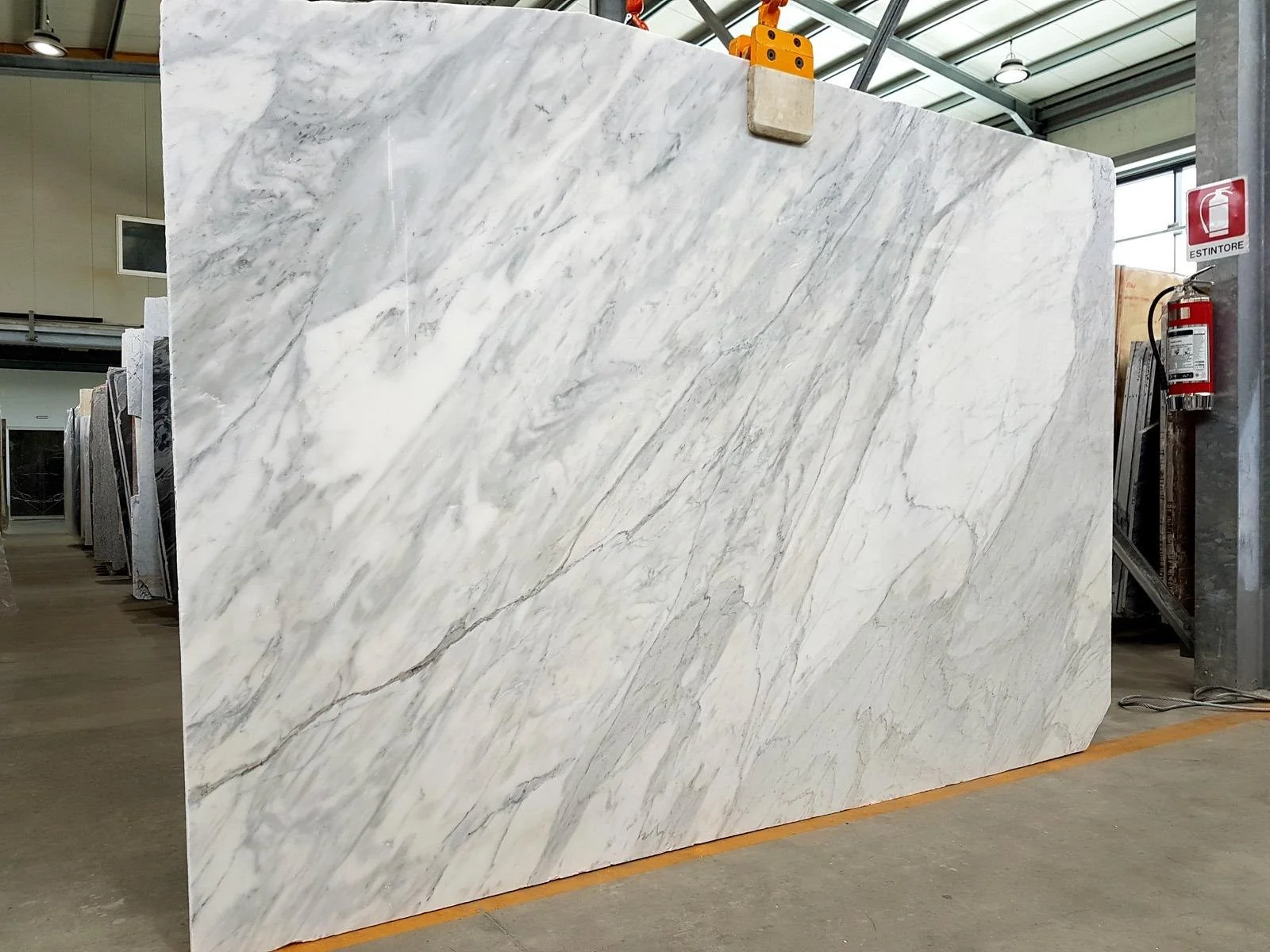 Calacatta Carrara £235 per m2.JPG