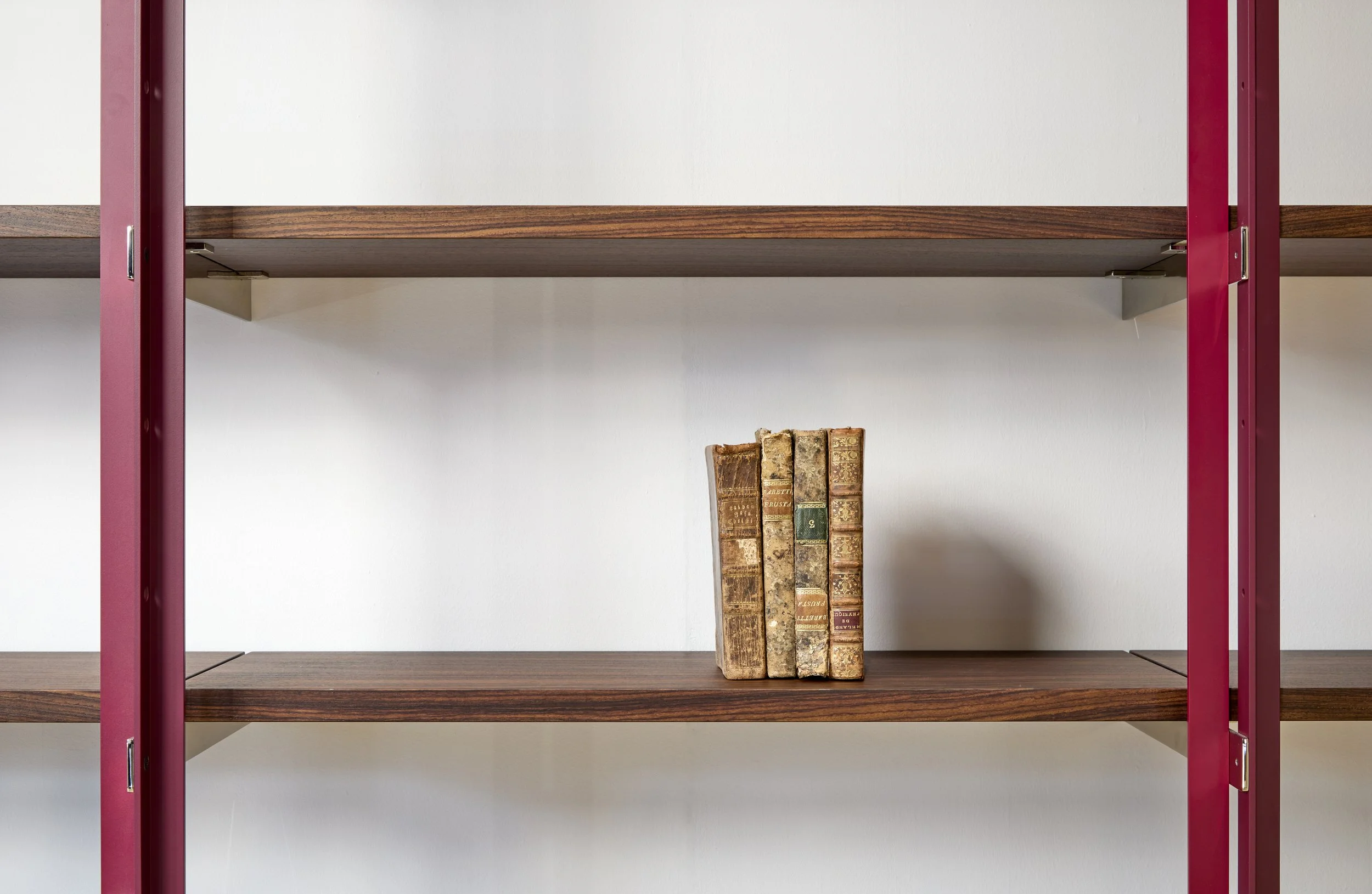 RT libreria ott25-0620.jpg