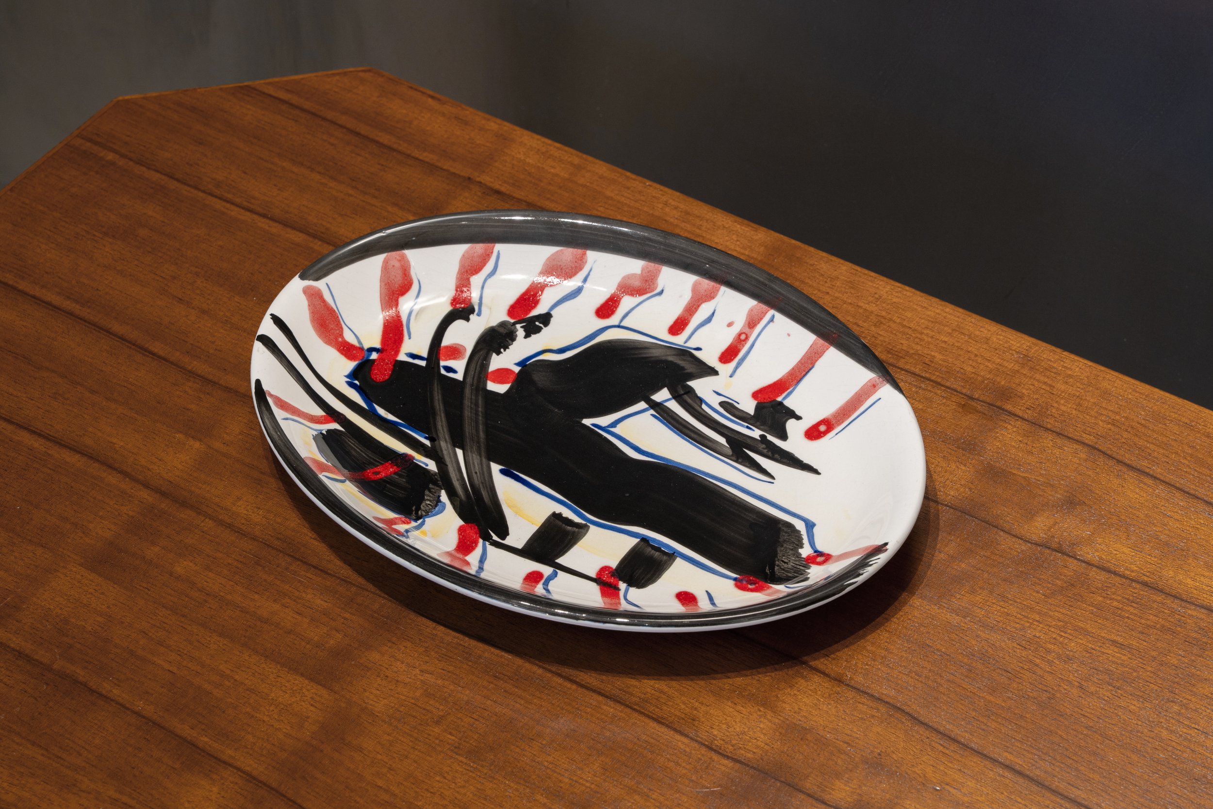 Ceramic plate signed A. Tuninetto, 1976. Ceramiche Ved. Besio e Figlio.