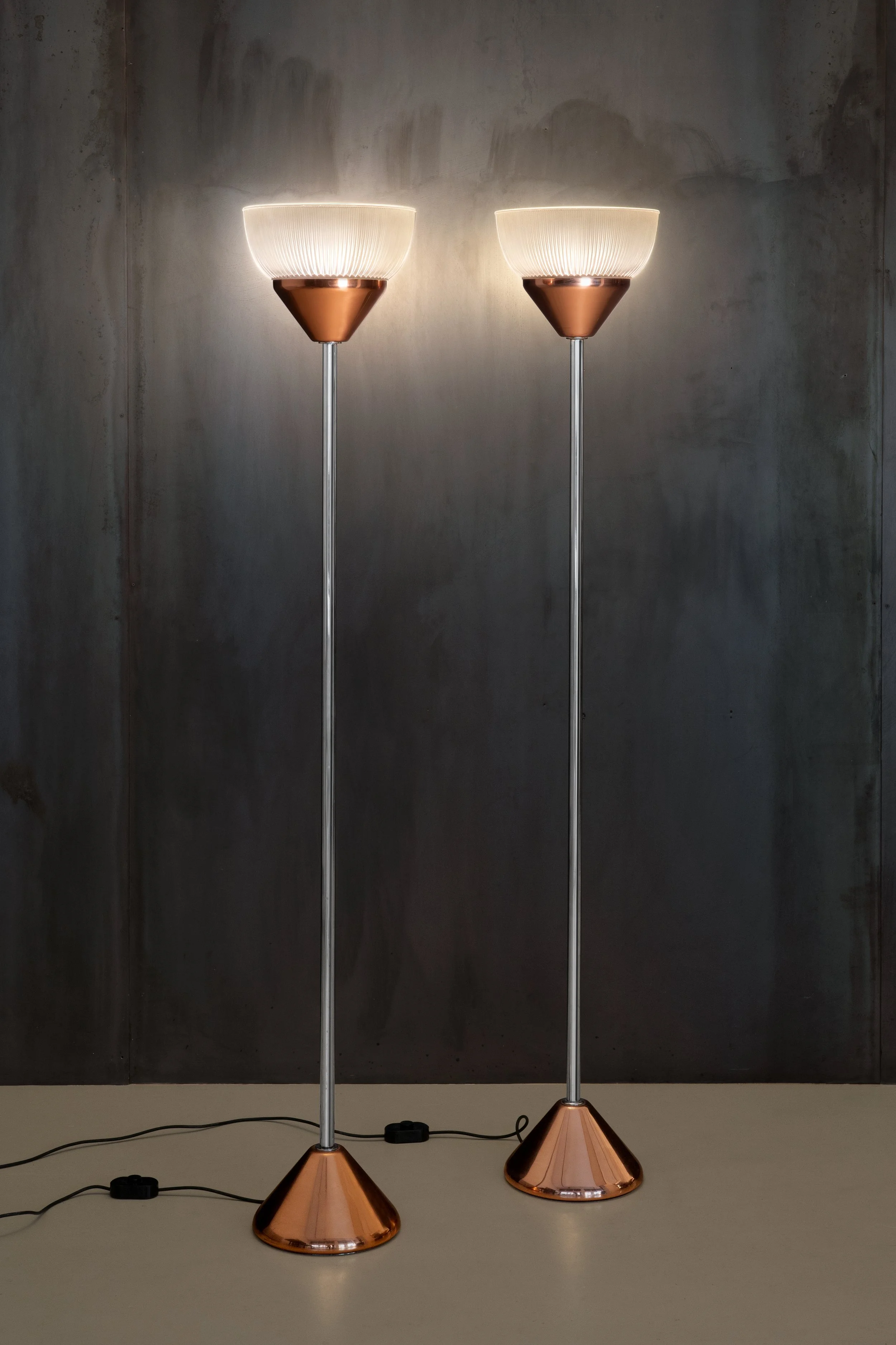 Pair of Calice floor lamp by Caccia Dominioni for Azucena, 1980s.