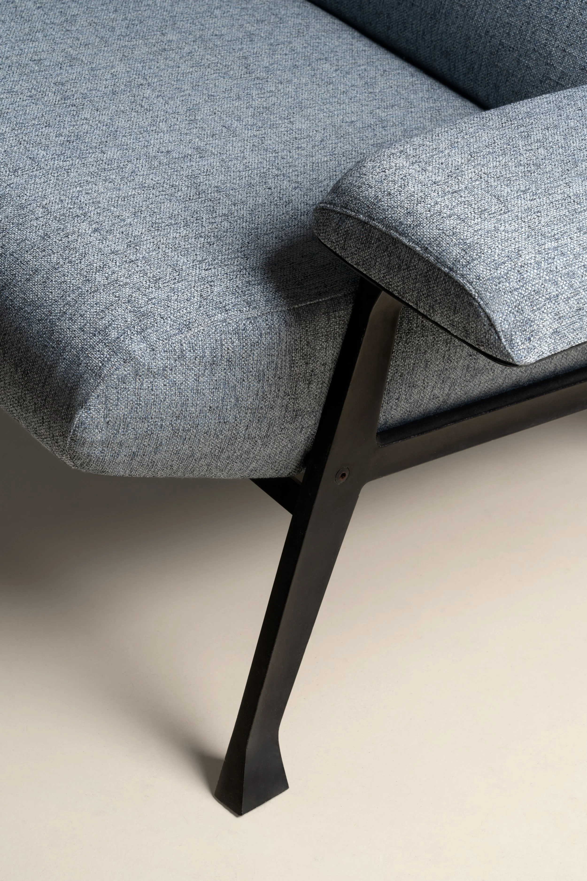 Pair of Hall armchairs by R. Menghi for Arflex