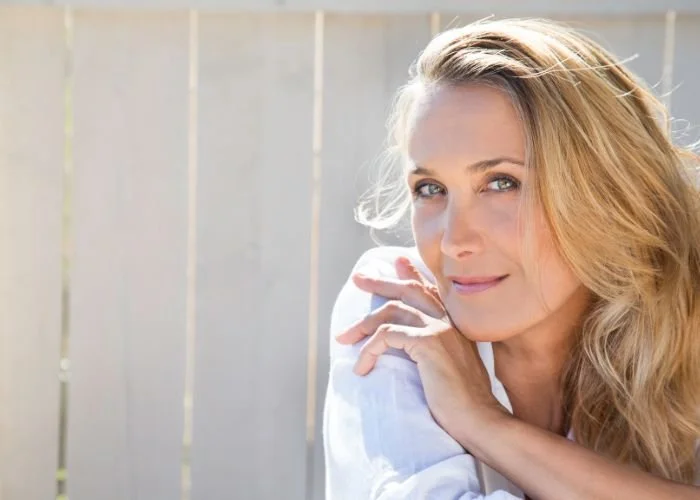 Природната ХЗТ: фитоестрогени, растителни терапии и менопаузата