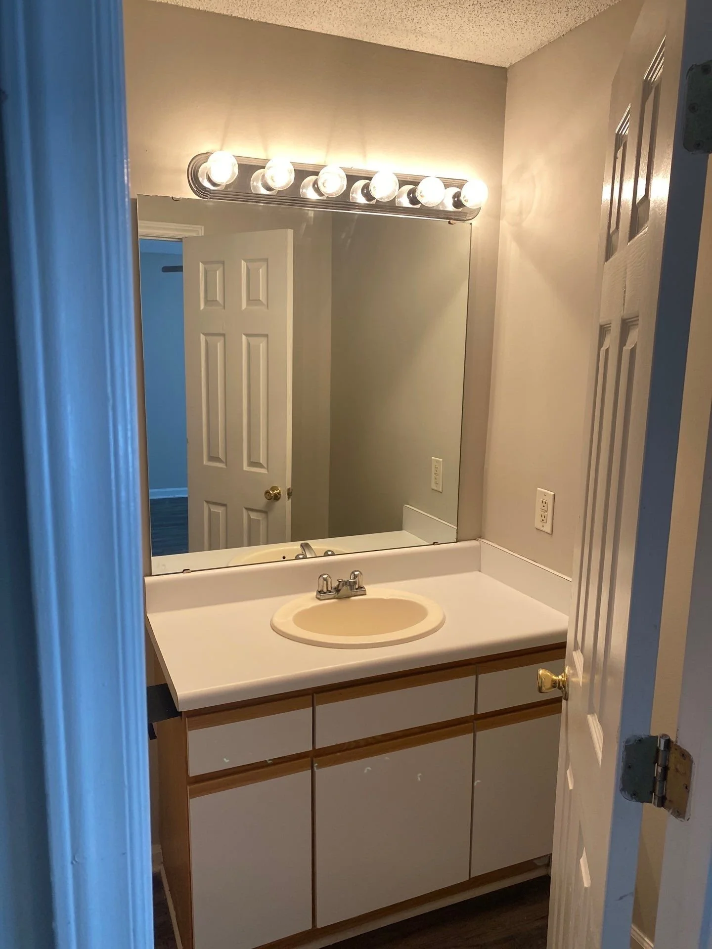 bath2.jpg