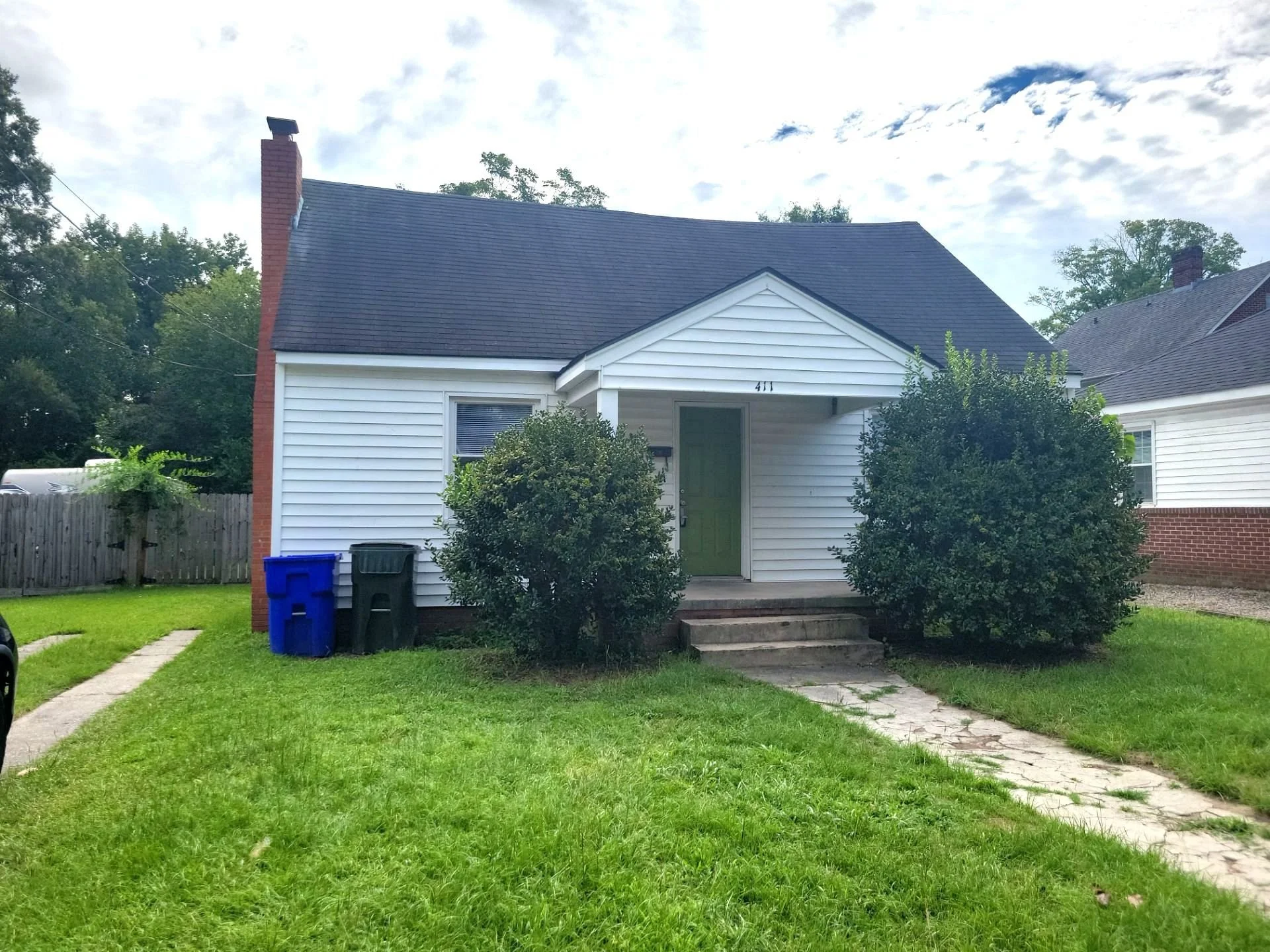 411 S Ash St. | 3 Beds / 2 Full Baths | Rent 1,800 |