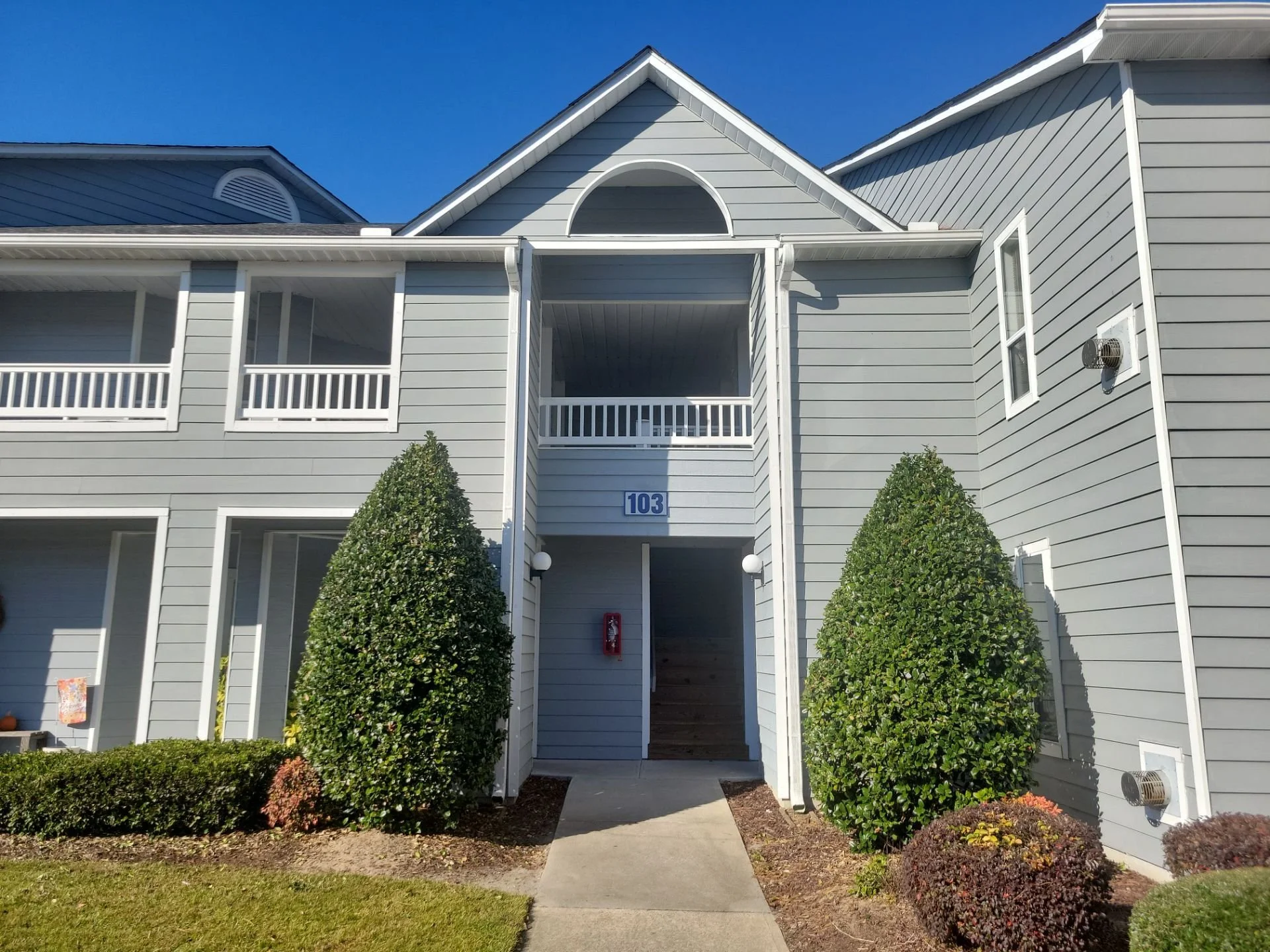 103-F Breezewood Dr.jpg