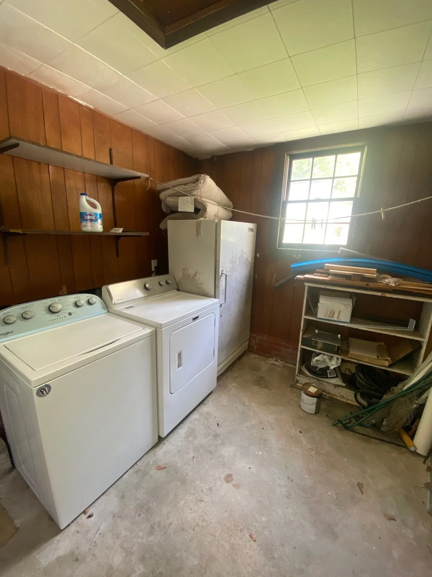 laundry shed.jpg