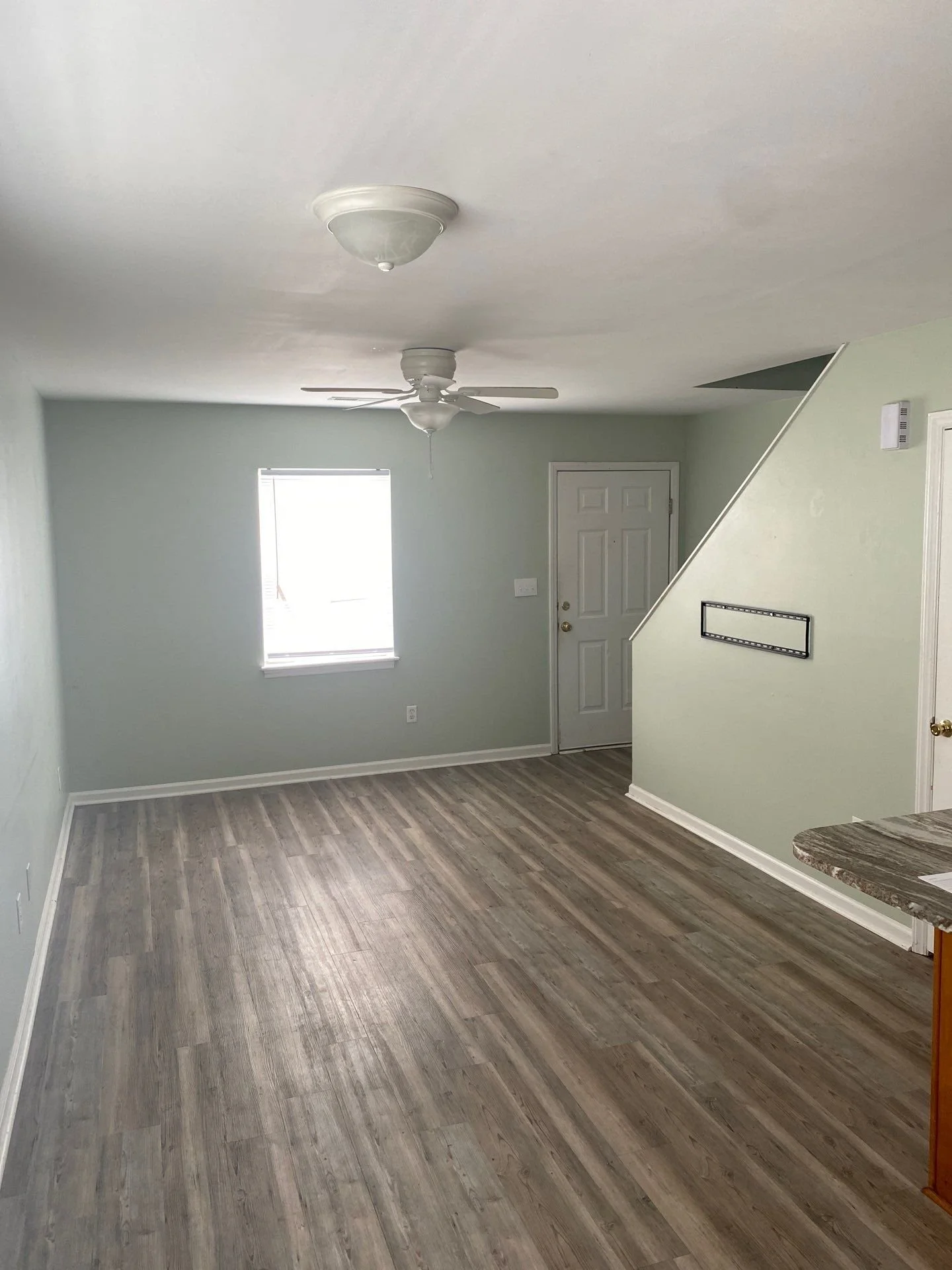 Livingroom.jpg
