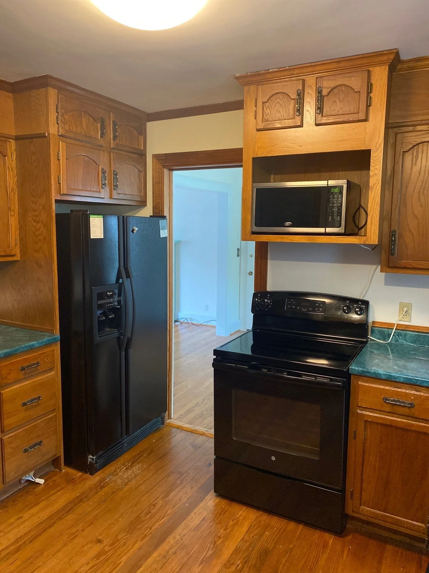 kitchen2.jpg