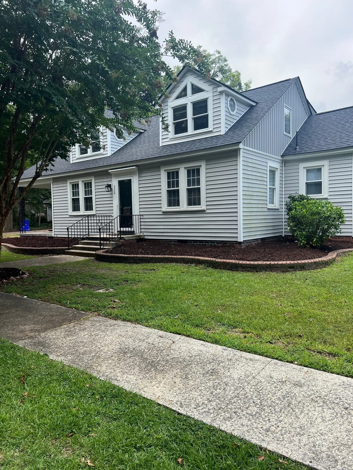 302 Maple St. | 4 Beds / 2 Baths | 