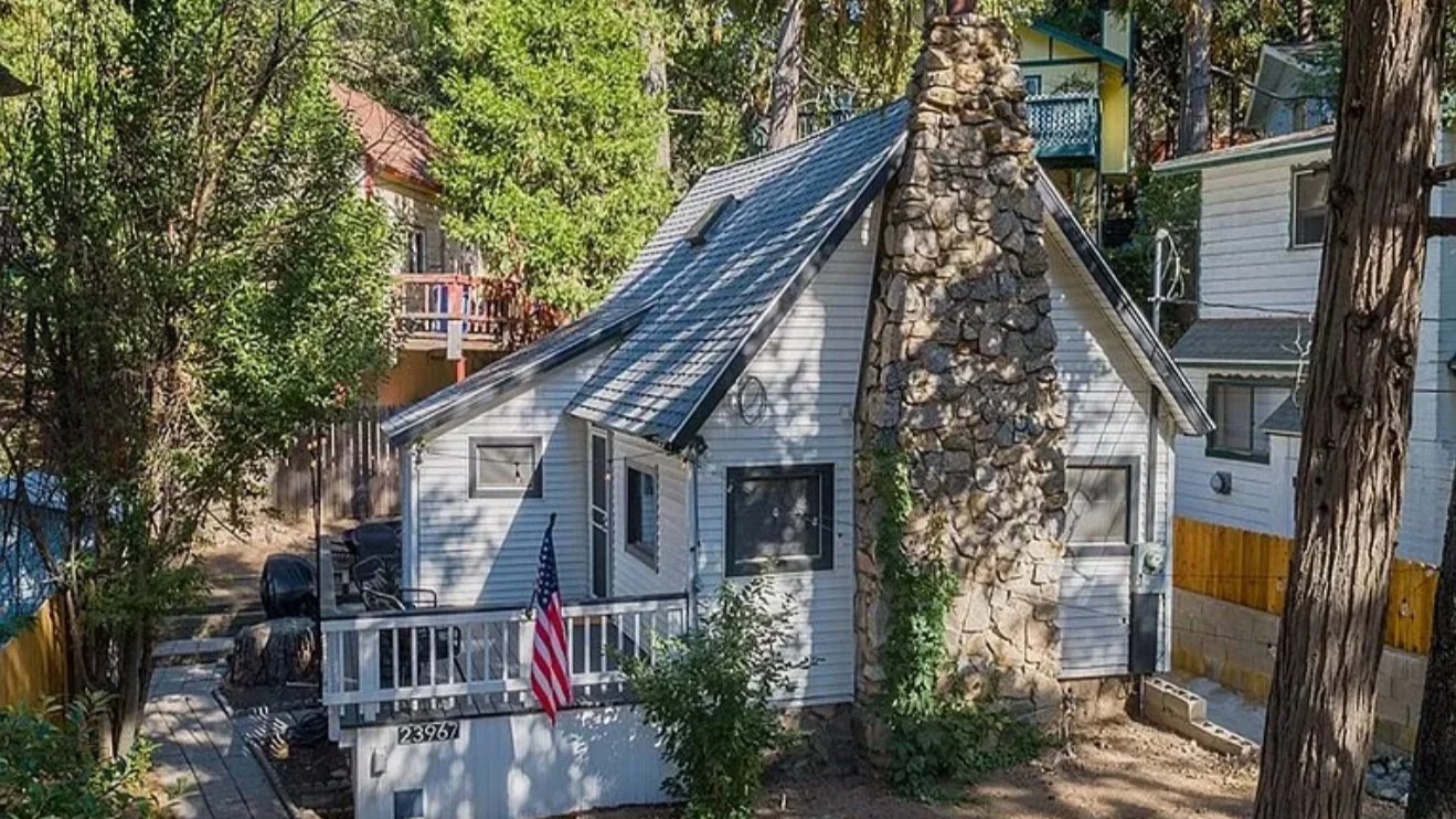 Crestline | $305,000 | SELLER