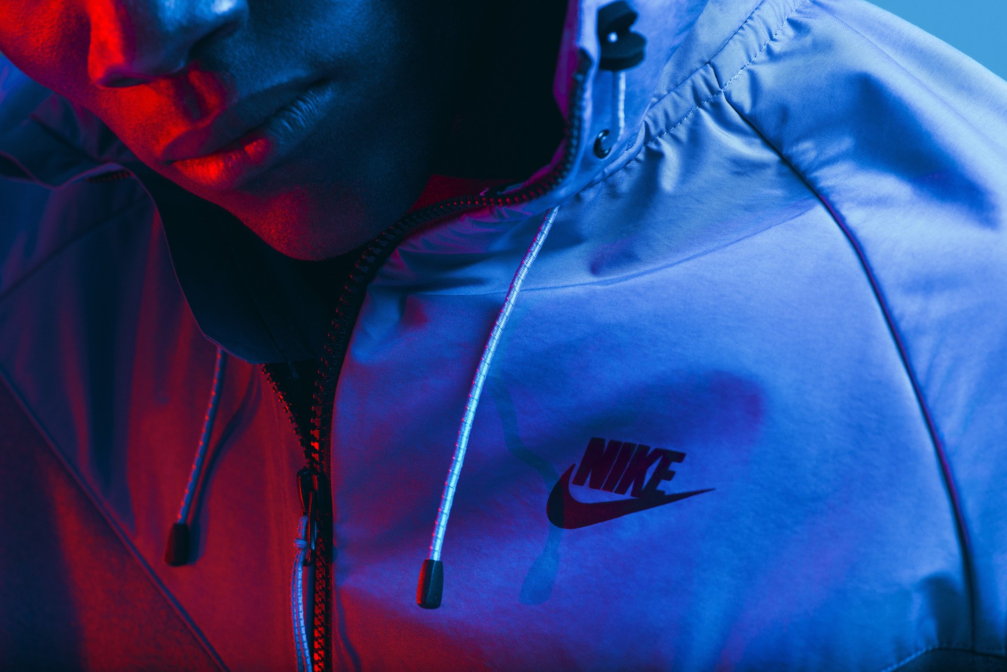 Fa14_NSW_Tech_Pack_Mens_Windrunner_05.jpg