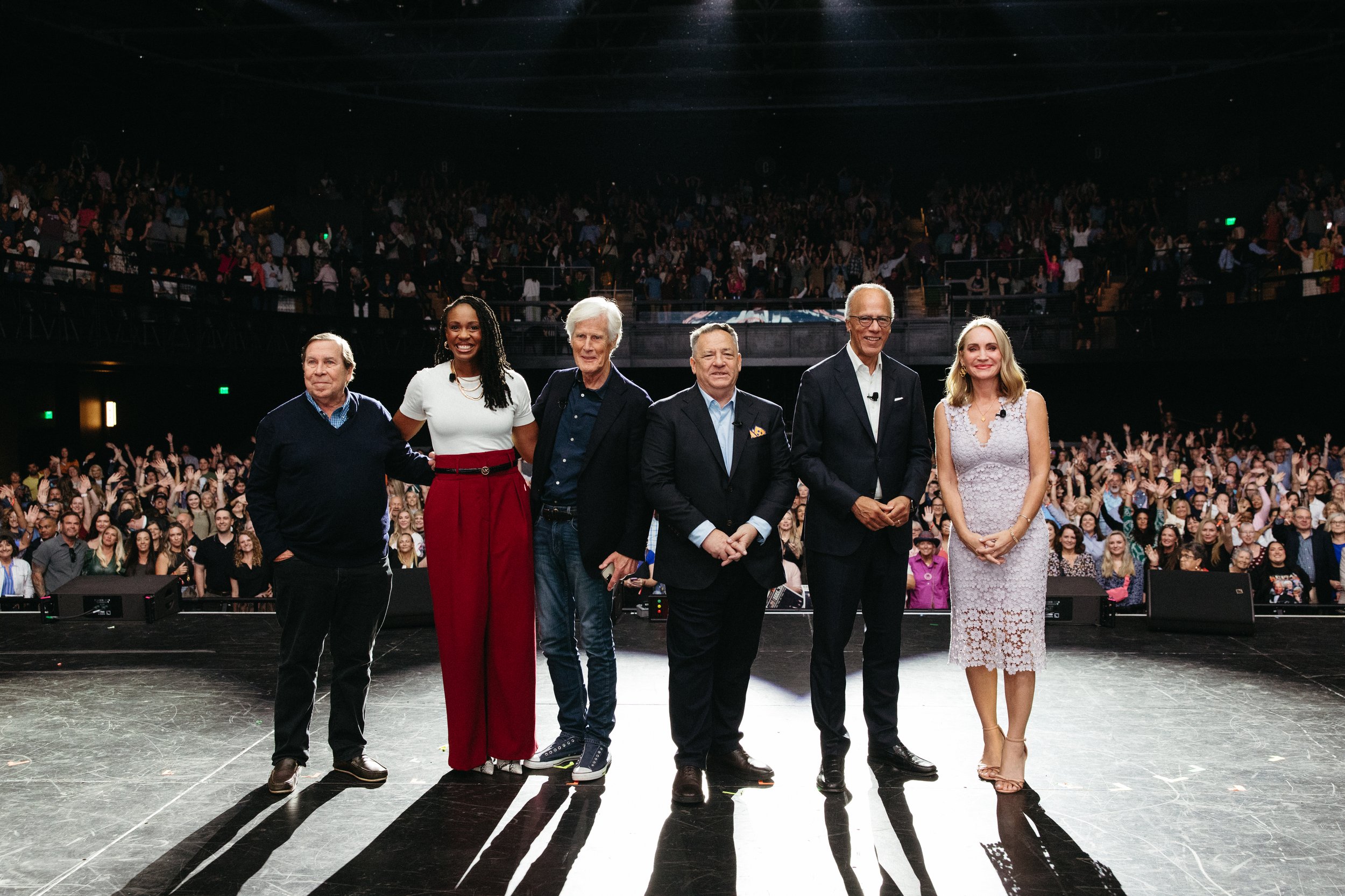 dateline hosts pose for photo at the pinnacle in nashville, tennessee