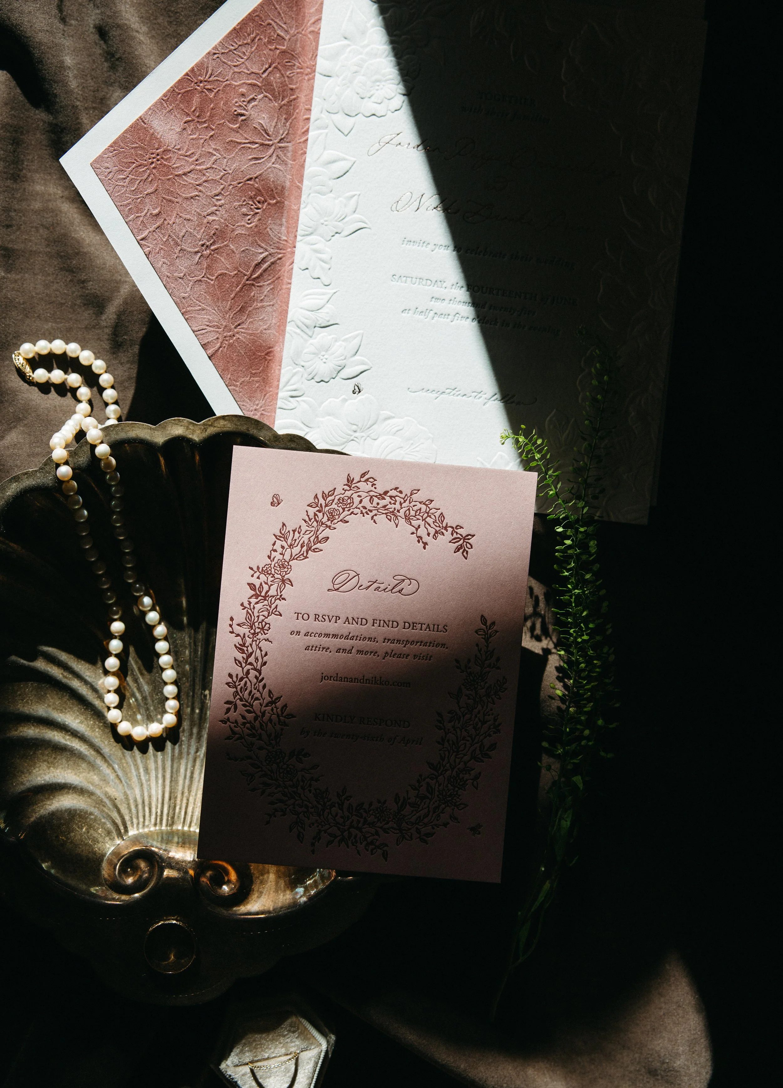 luxury invitation suite in nashville, tennessee.