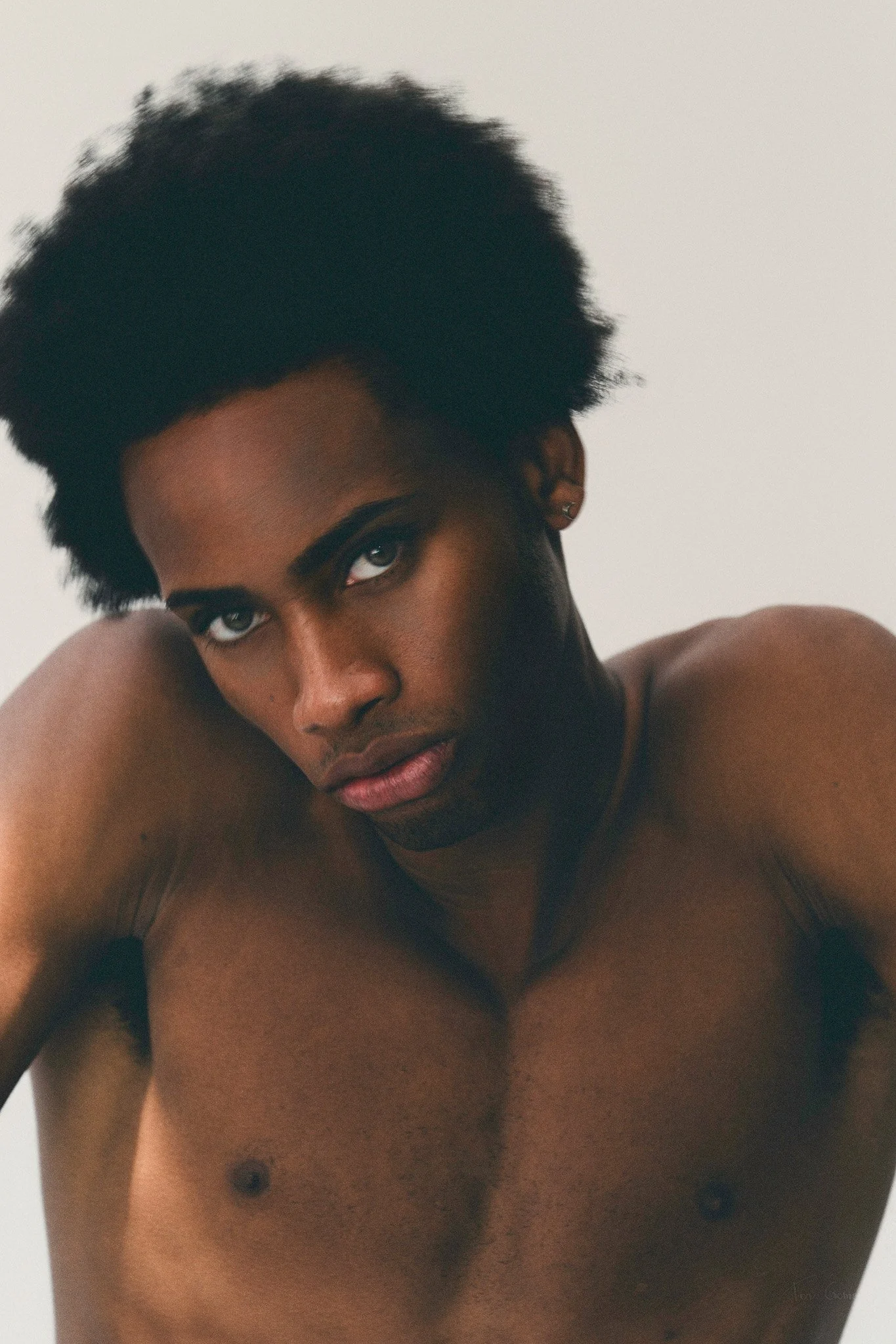 Editorial Diares | Jeremiah Melvin
