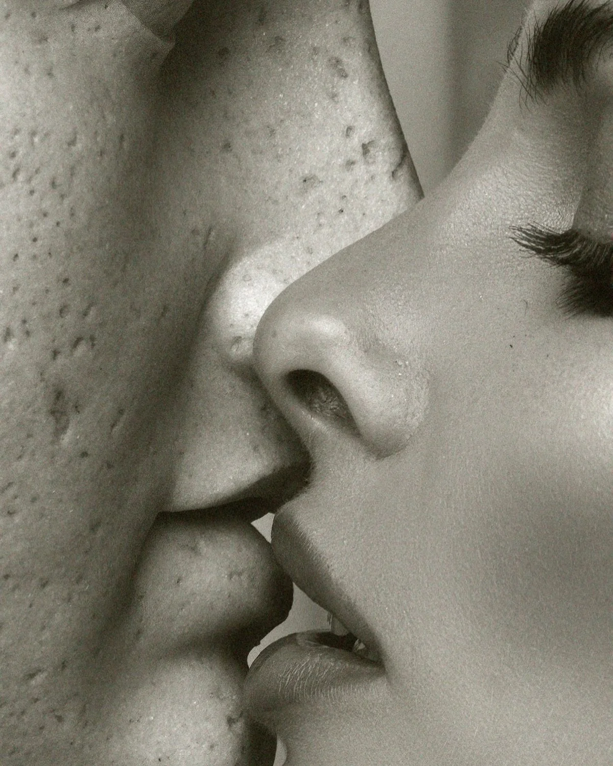 A kiss has never meant just one thing.

It can be an exchange. Breath passing from one body to another, a quiet risk of letting someone in.
It can be a pact. A gesture that seals an agreement, a promise, a shared ground.
It can be power. A sign of re