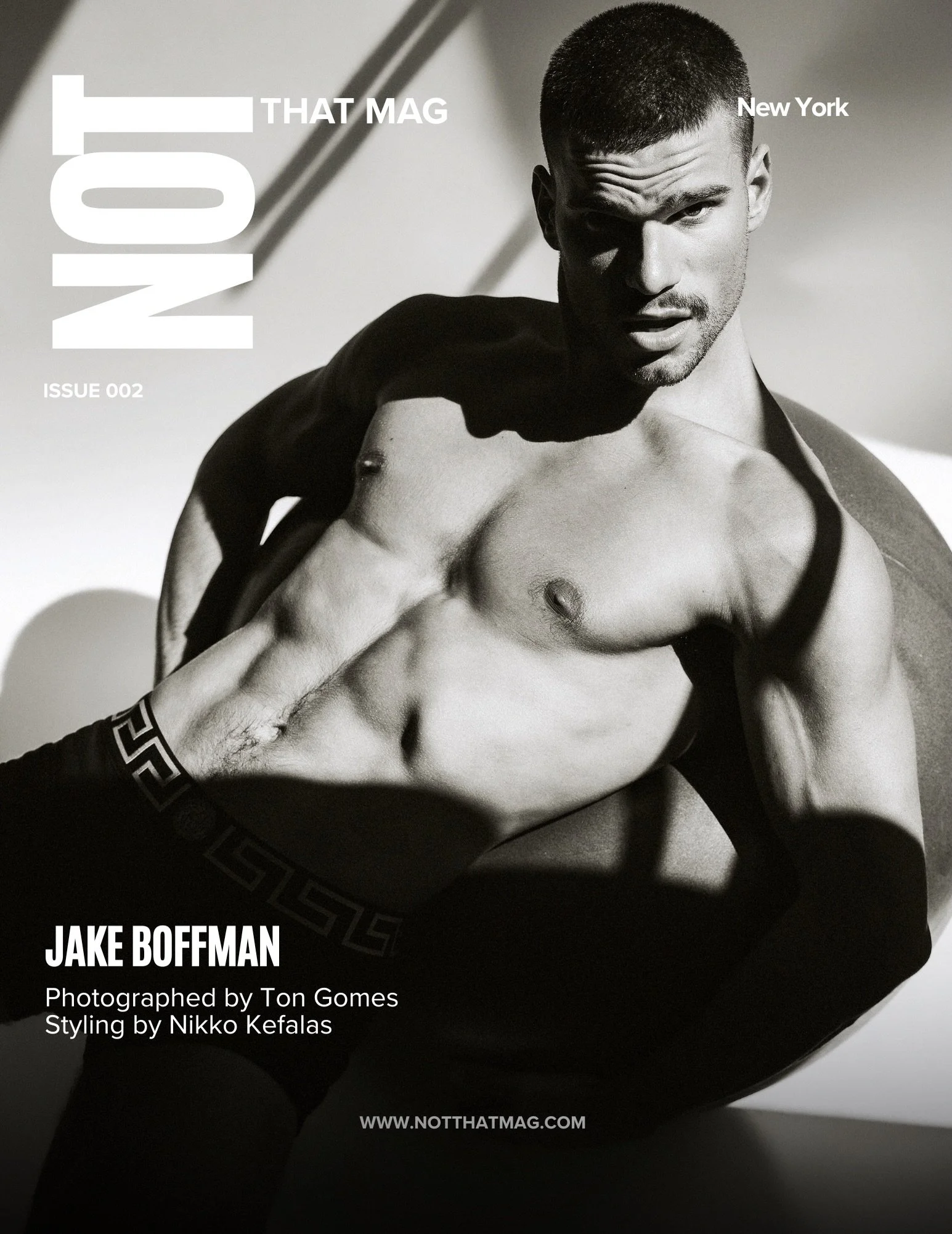 @jakeboffman has the kind of face that makes people stop scrolling, even when he looks like he could not care less.

Known for his tennis videos, his style, and that permanently unimpressed expression, Jake brings the same dry attitude into this stor