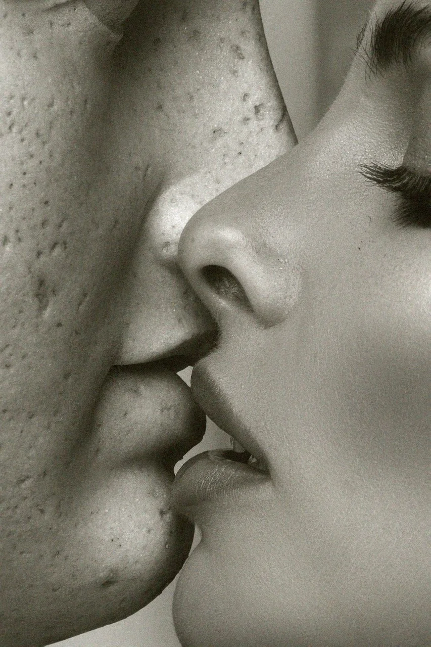 Monumental Kiss - Fine Art by Ton Gomes © Large.jpeg