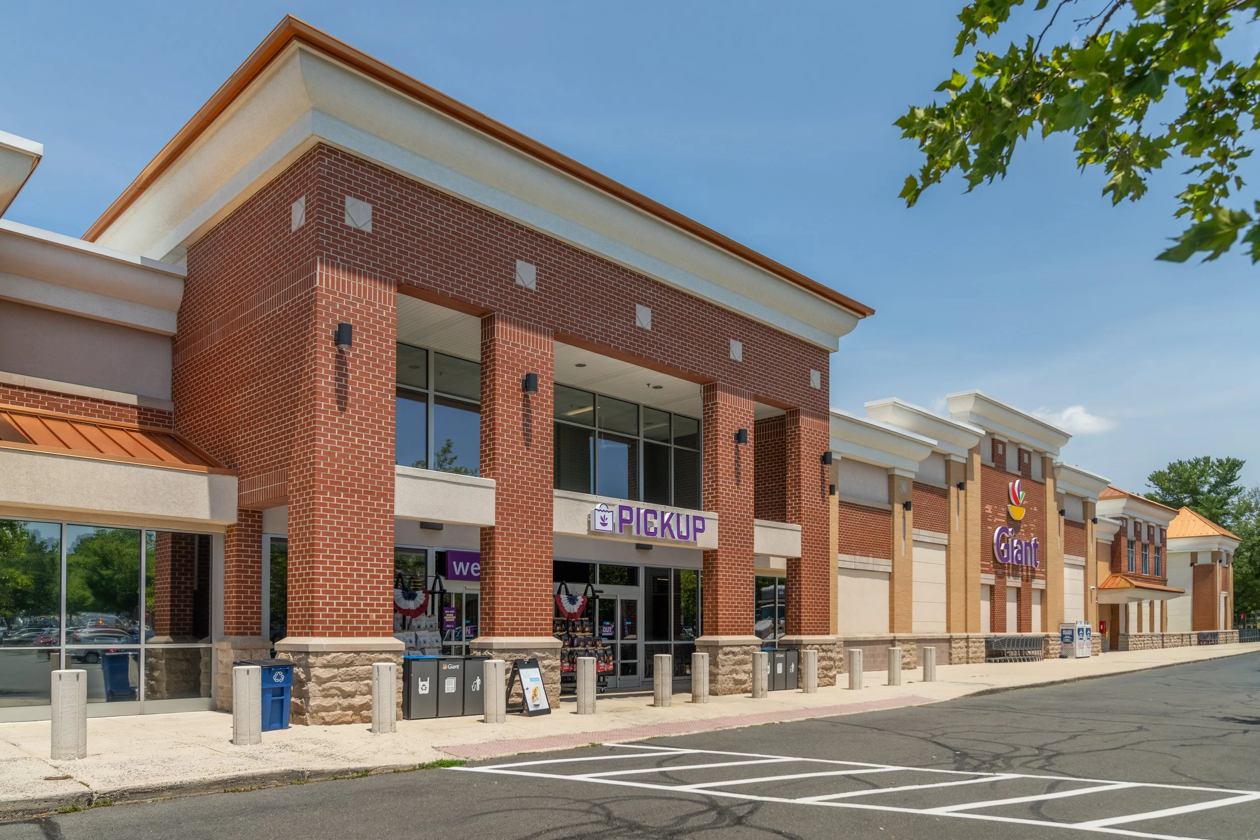 Commercial Real Estate Brokerage For Retail Properties