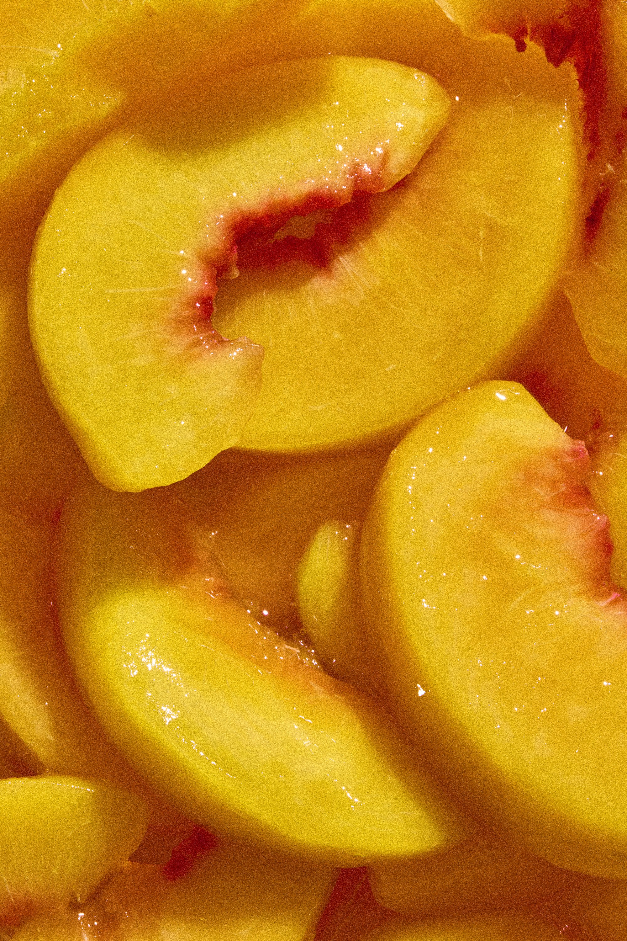 WP_VM_Peach_WorldBuilding_MacroFood_01_2x3_Web.jpg