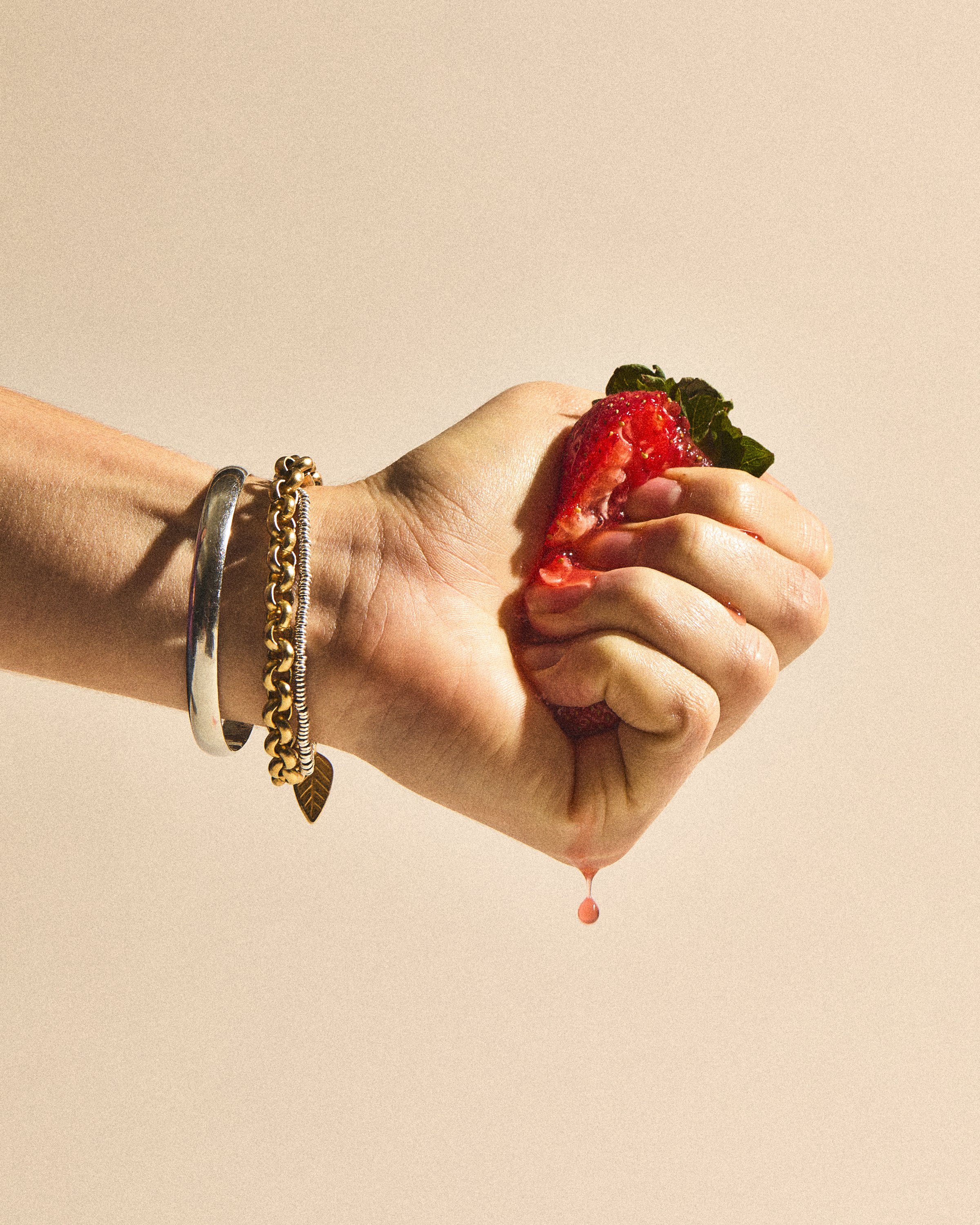 WP_VM_Strawberries_WorldBuilding_MacroFood_02_4x5_Web.jpg