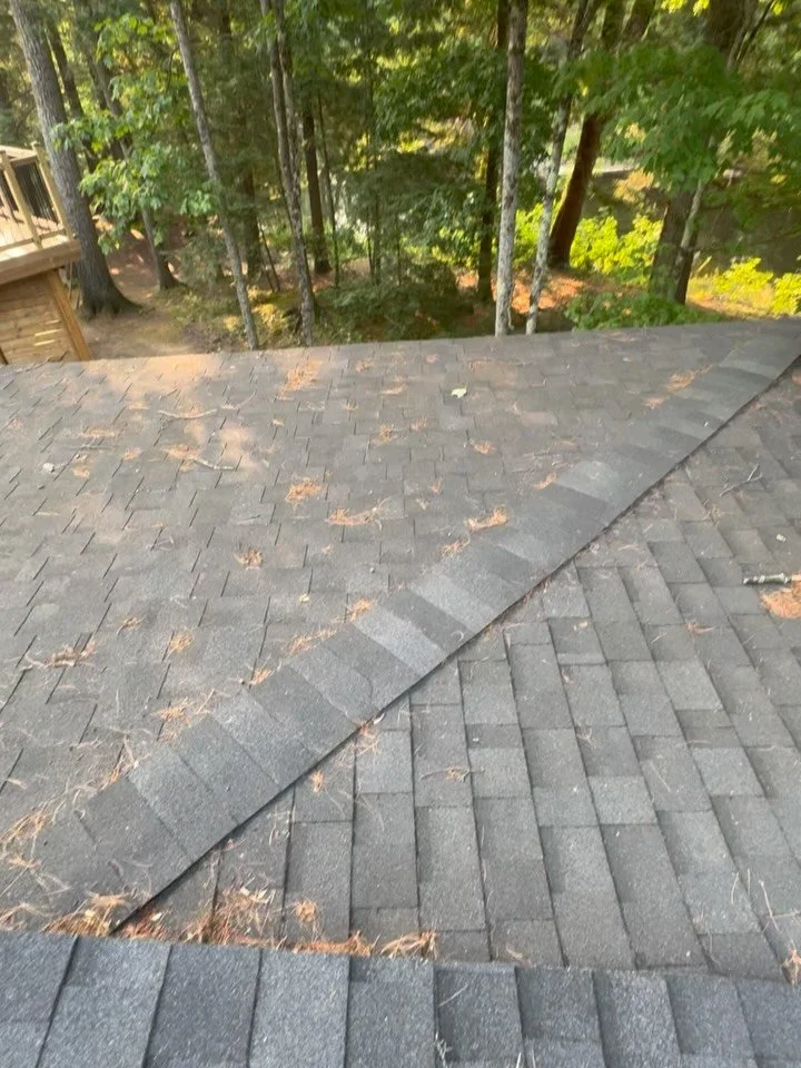Converted this flat shingle roof to our 2 ply mod bit system. 

Call us for a free estimate!
705-952-2013

#orillia #roofersnearme