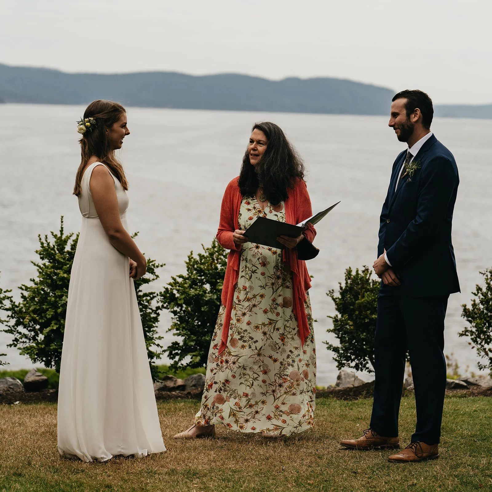 Elopement Versus Traditional Wedding Photography